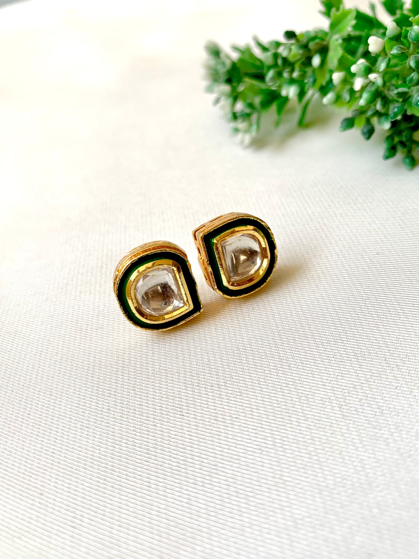 Viani Studs