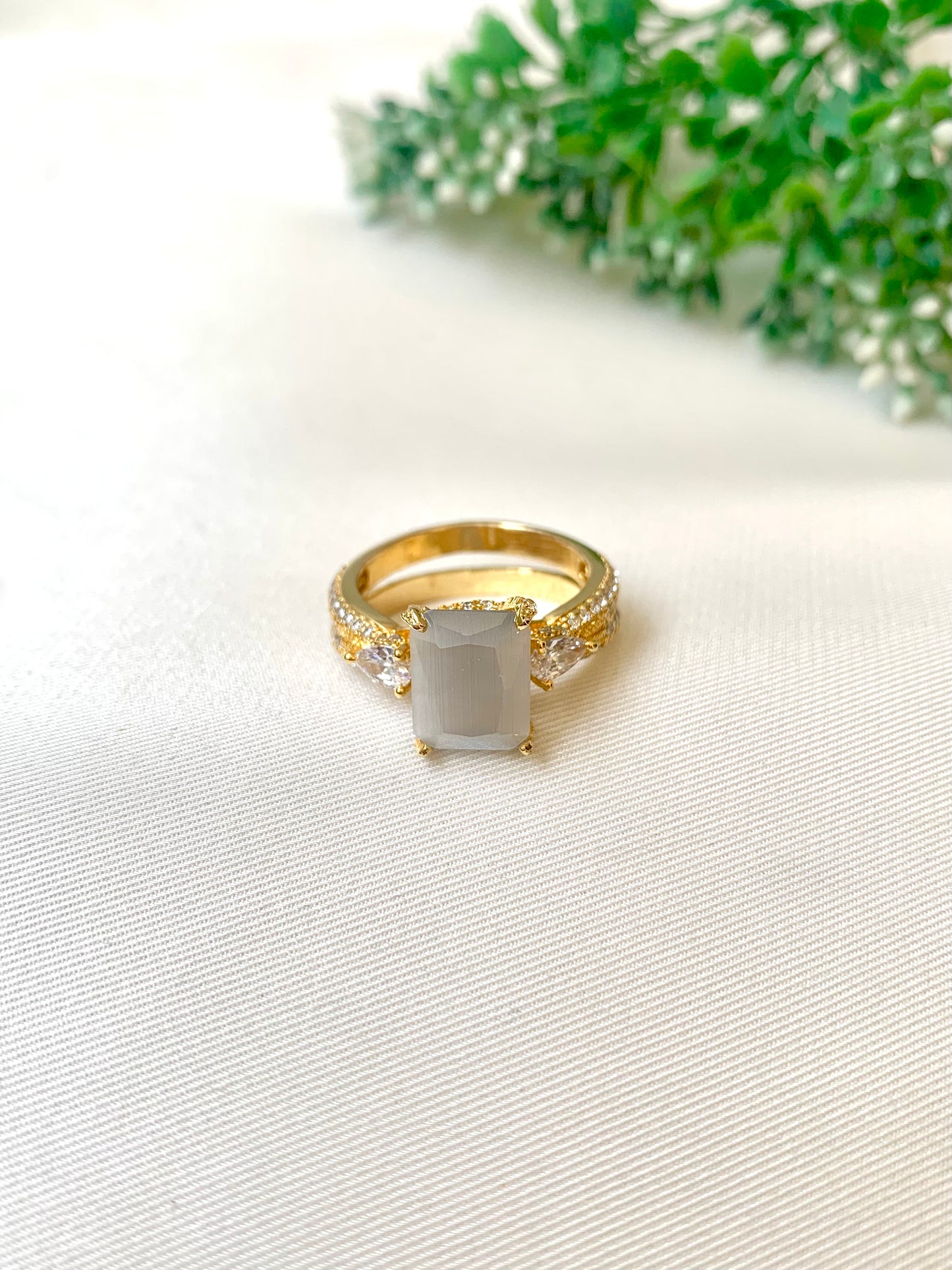 Eniya Ring