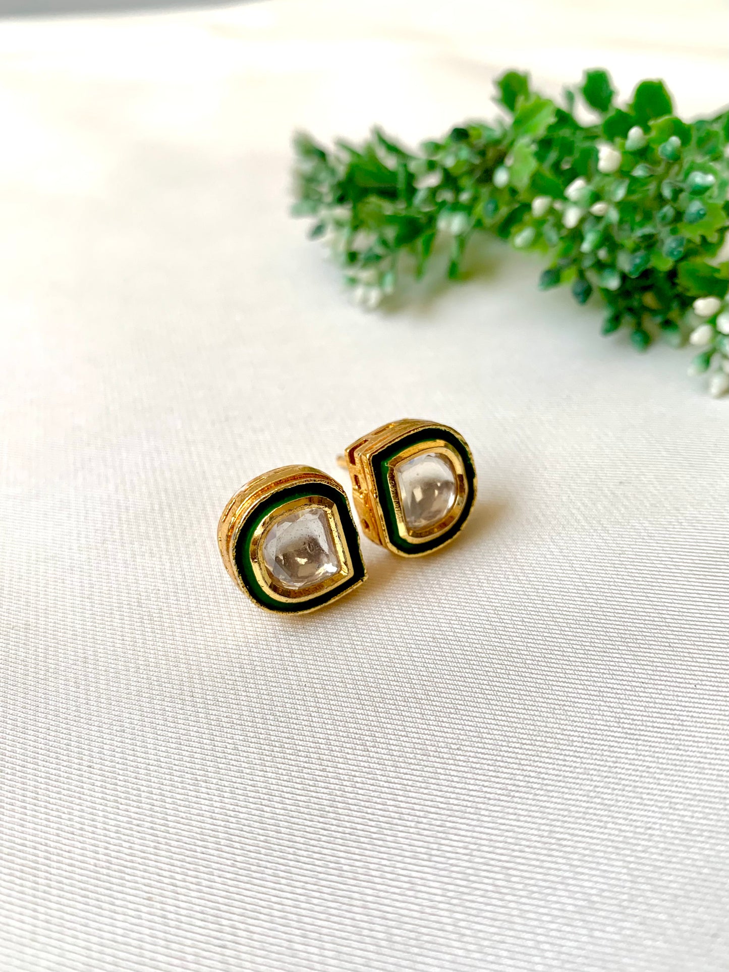 Viani Studs