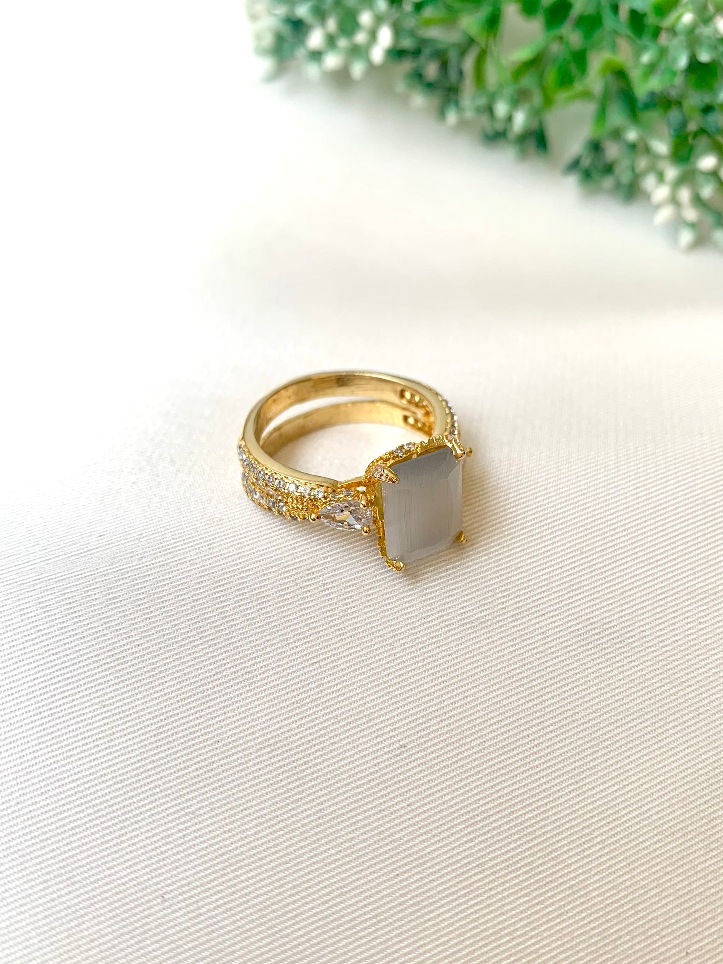Eniya Ring
