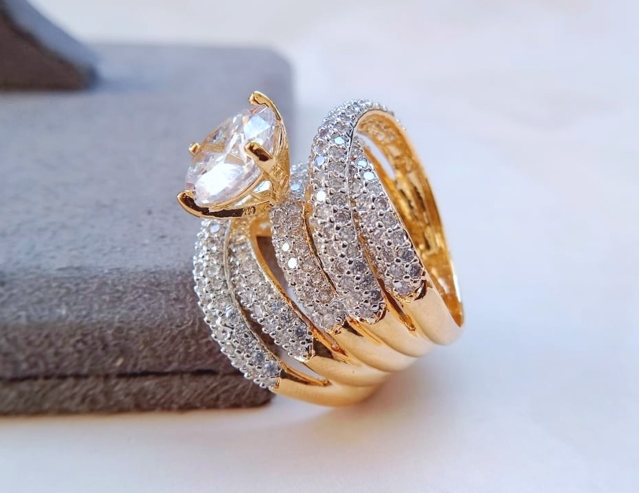Emel Gold Ring