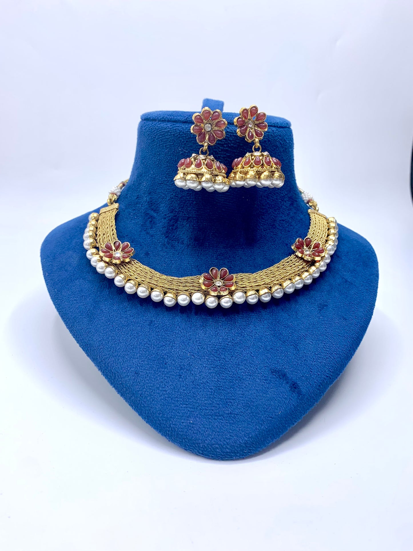 Ambel Necklace Set