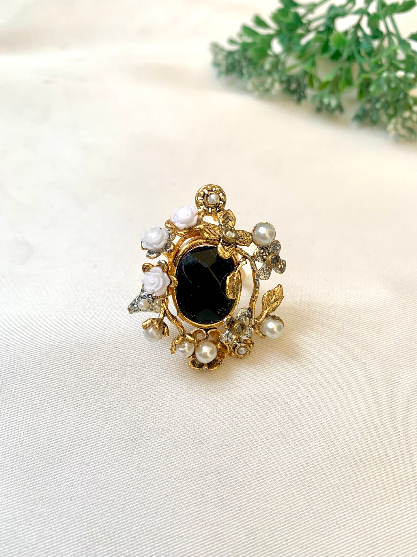 Taniya Ring