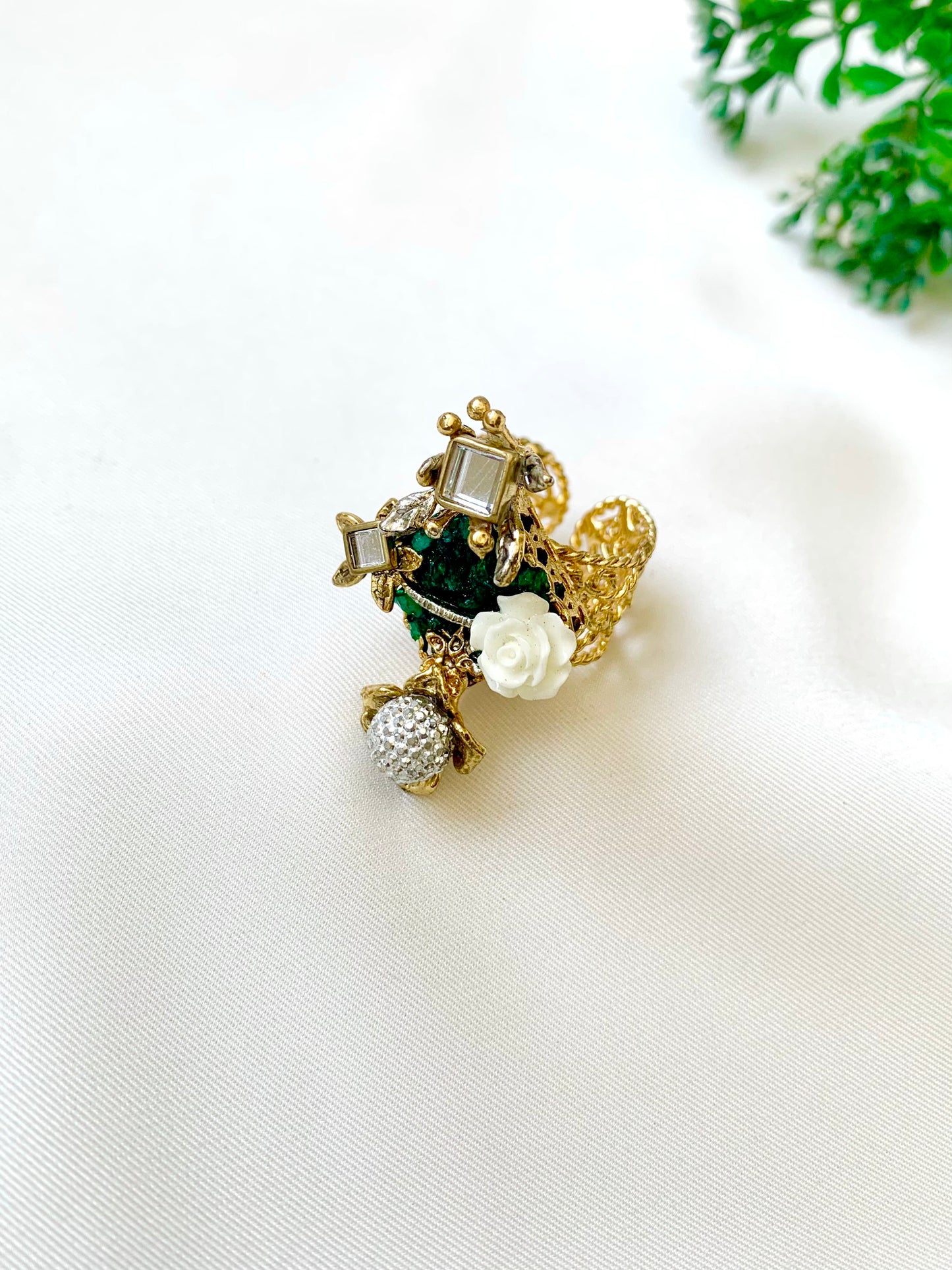 Akila Ring