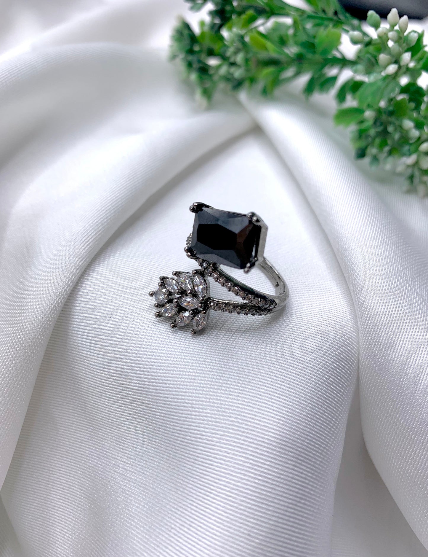 Siana Ring