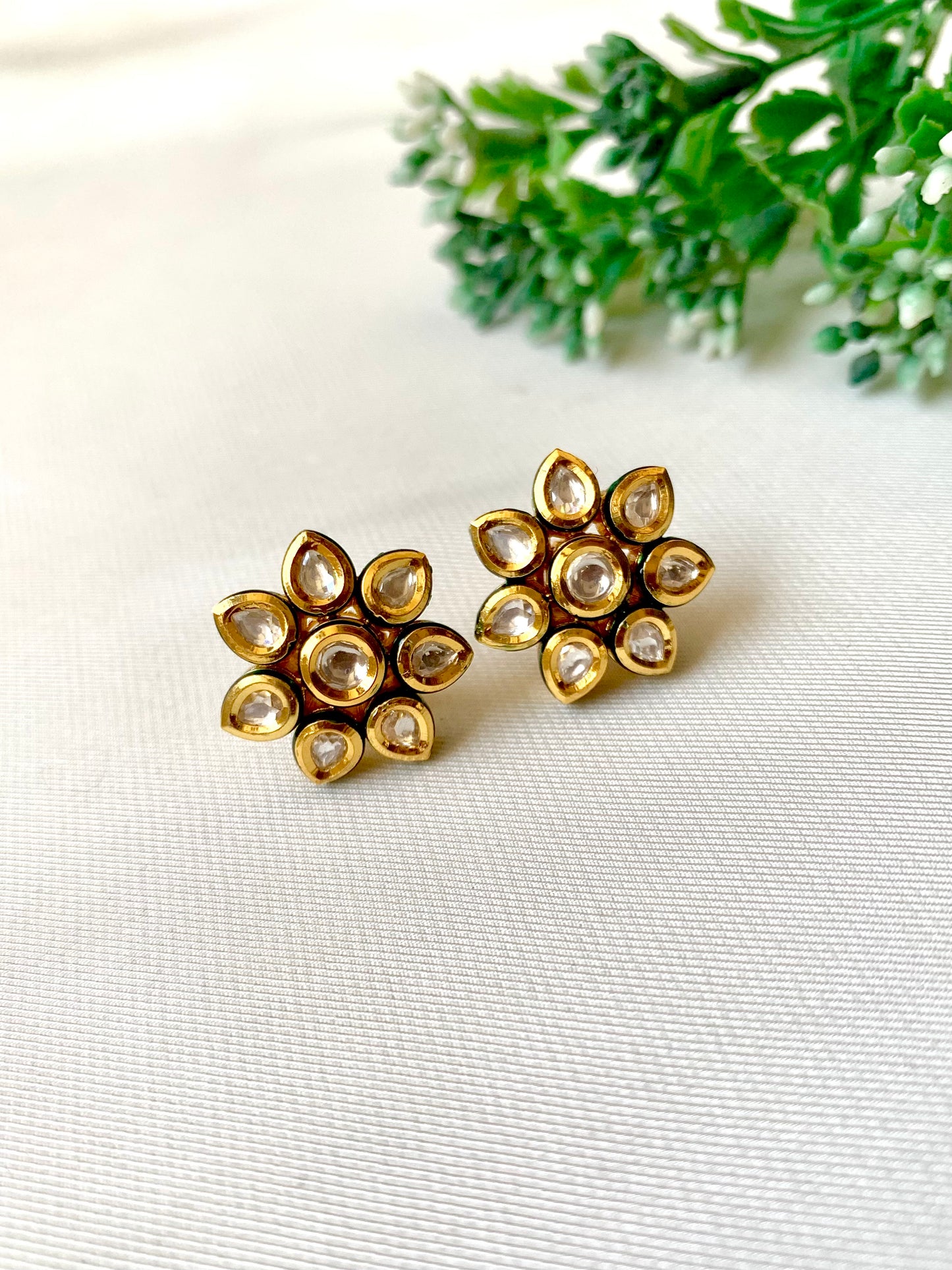 Daliya Studs