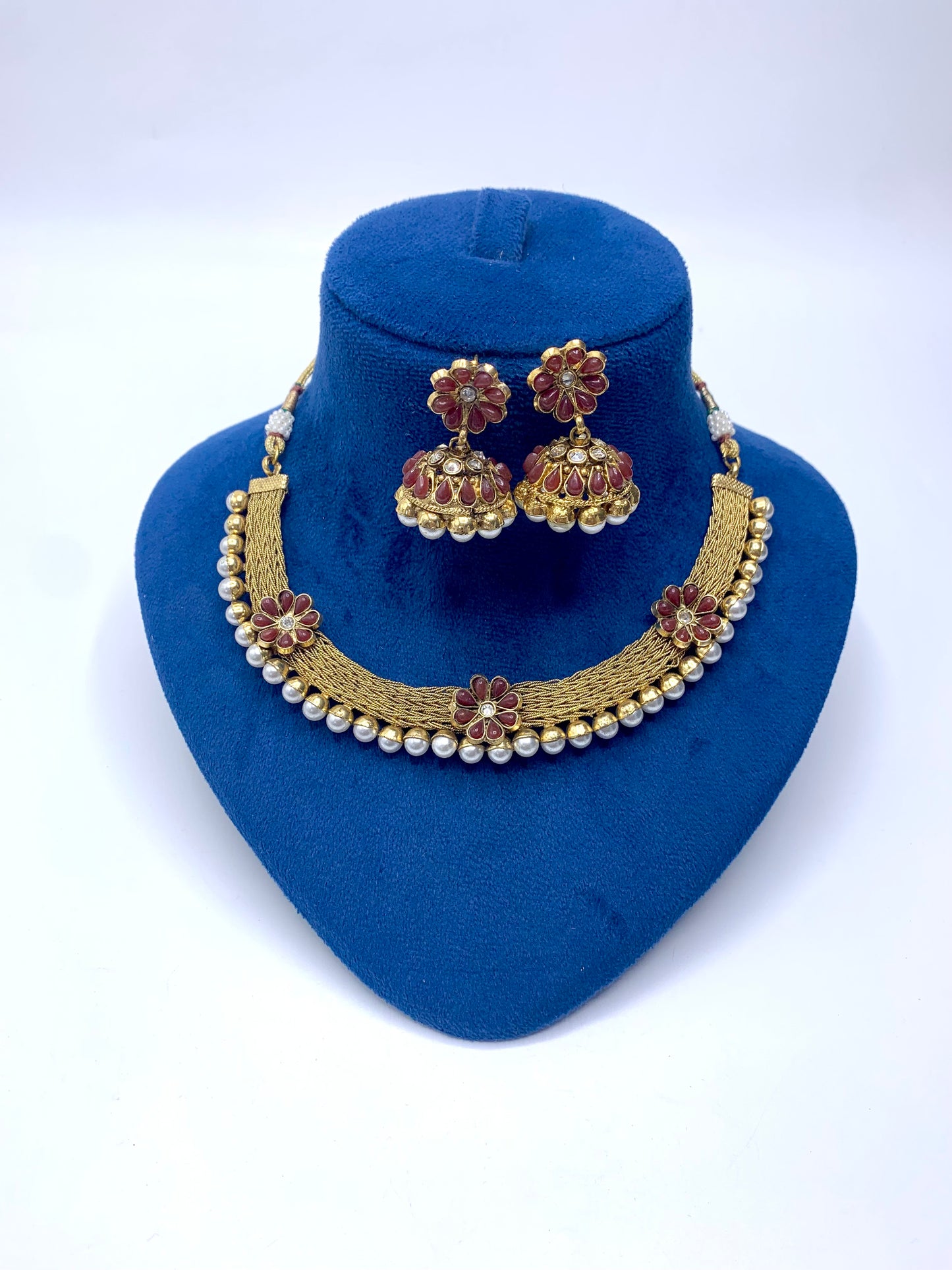 Ambel Necklace Set