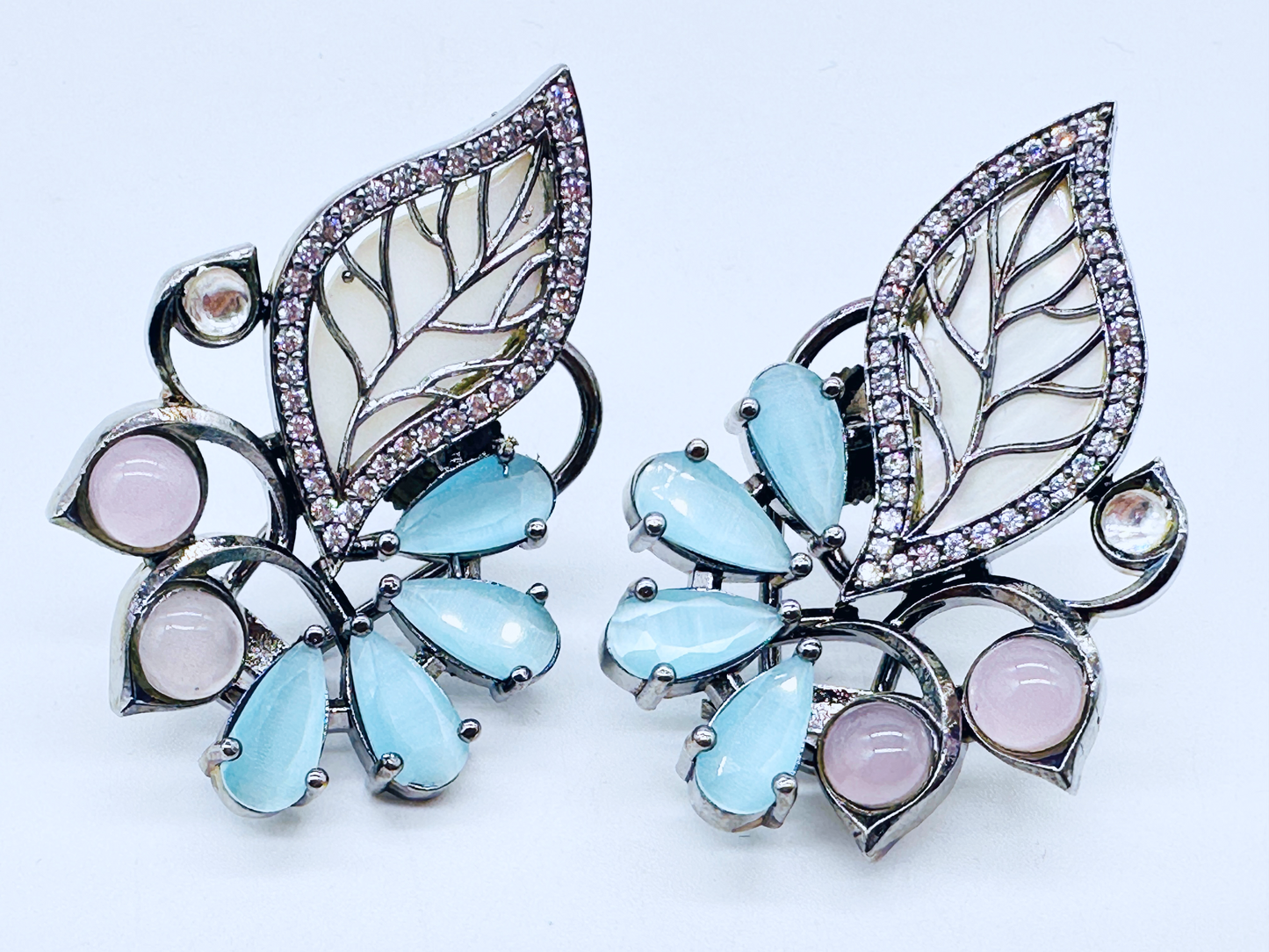 Estelle Studs