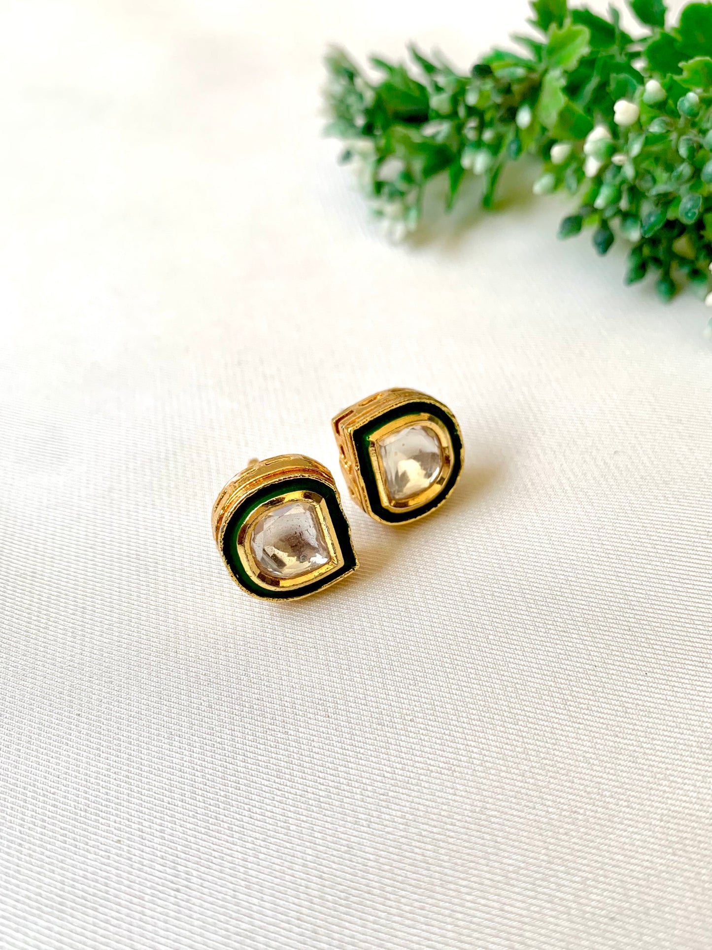 Viani Studs