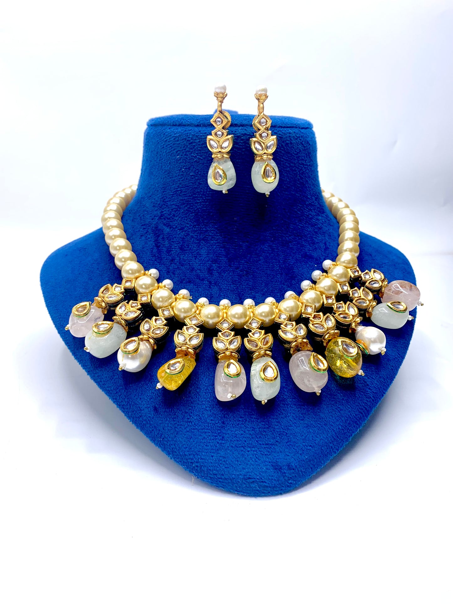 Ananda Necklace Set
