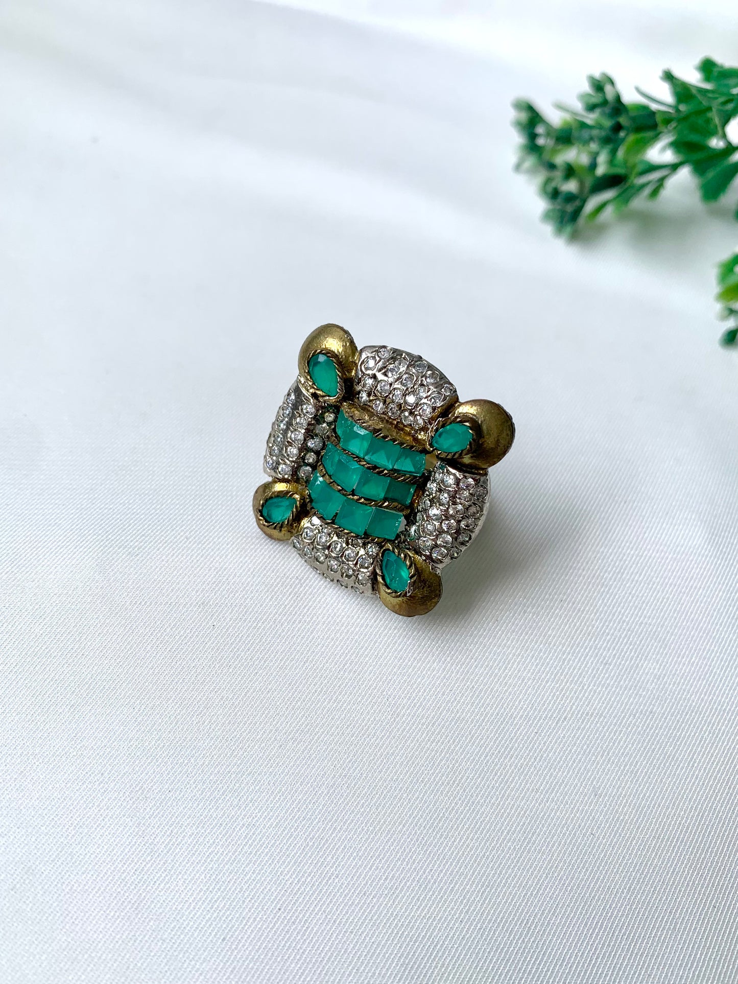 Handcrafted Victorian ring with semi-precious emerald stones and American diamonds in antique rhodium plating