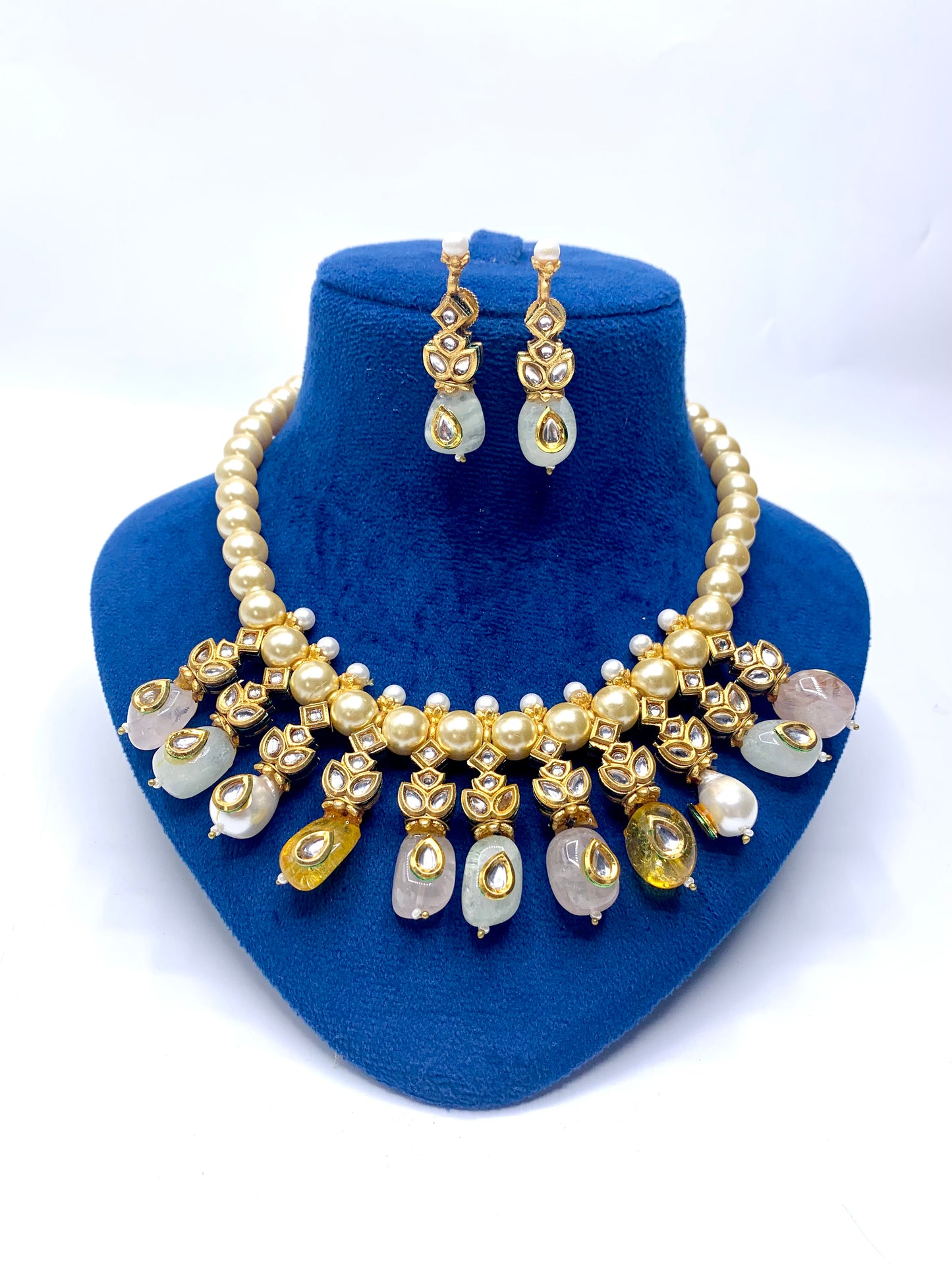 Ananda Necklace Set