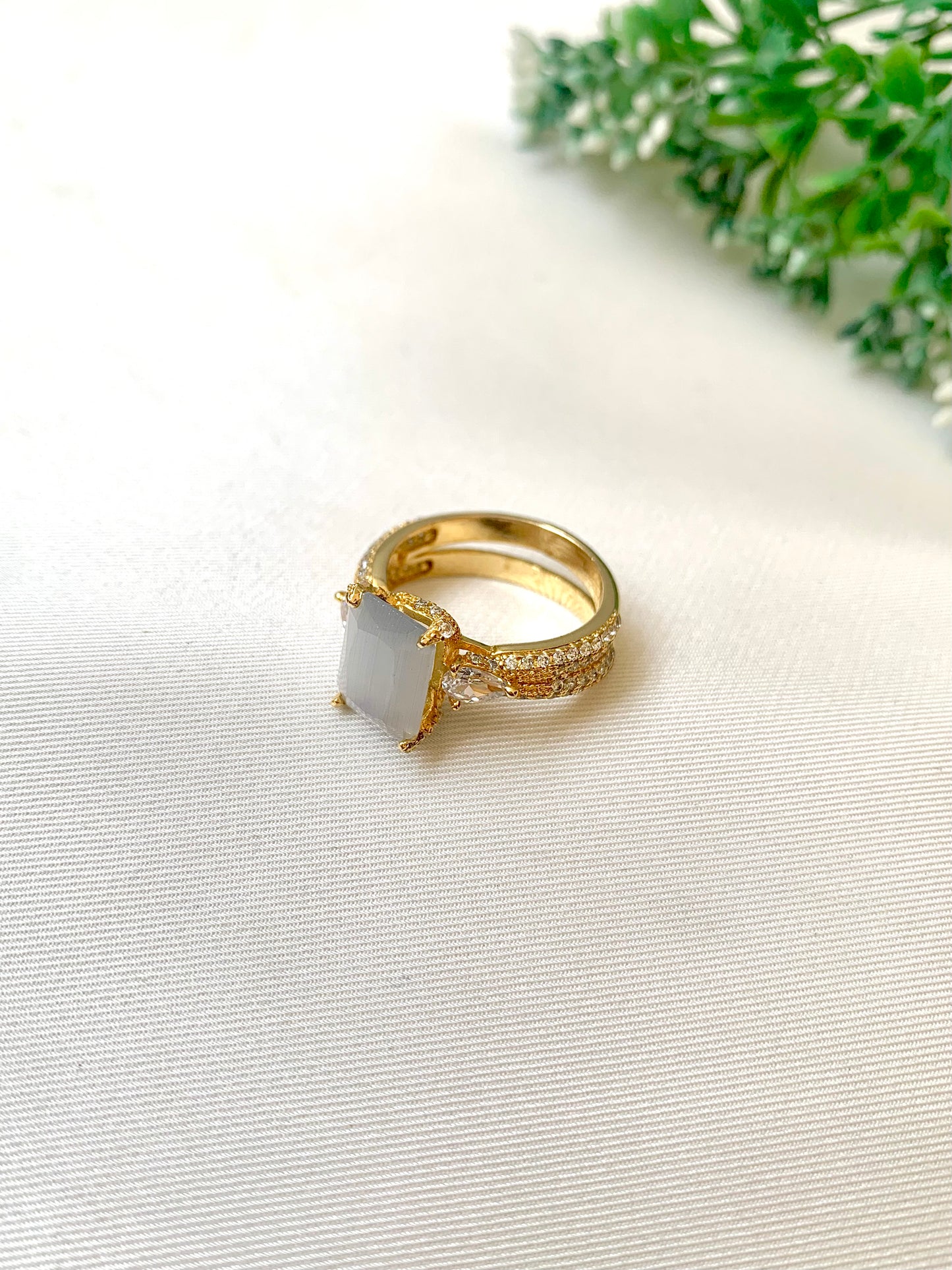 Eniya Ring