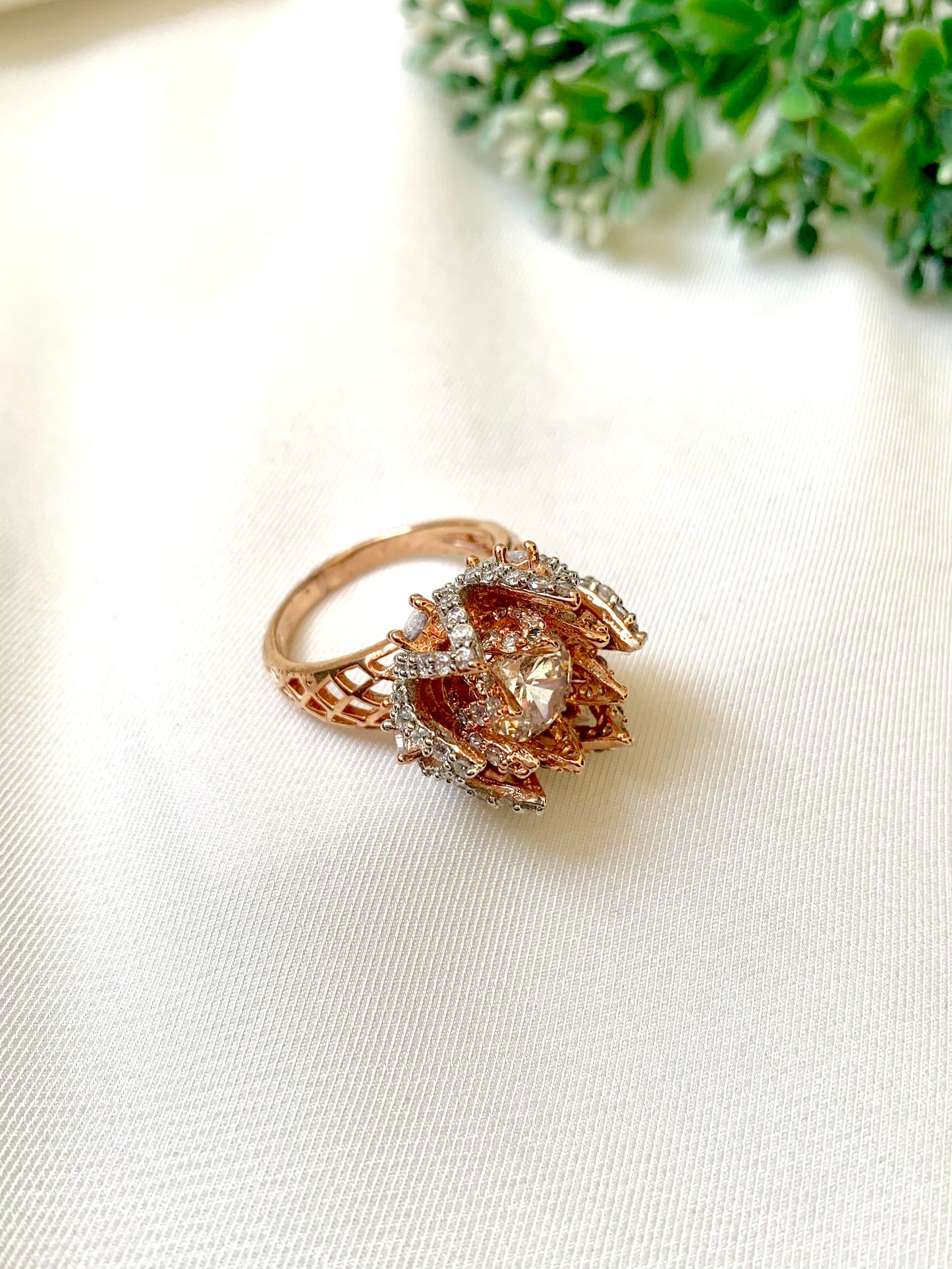 Danhi Ring