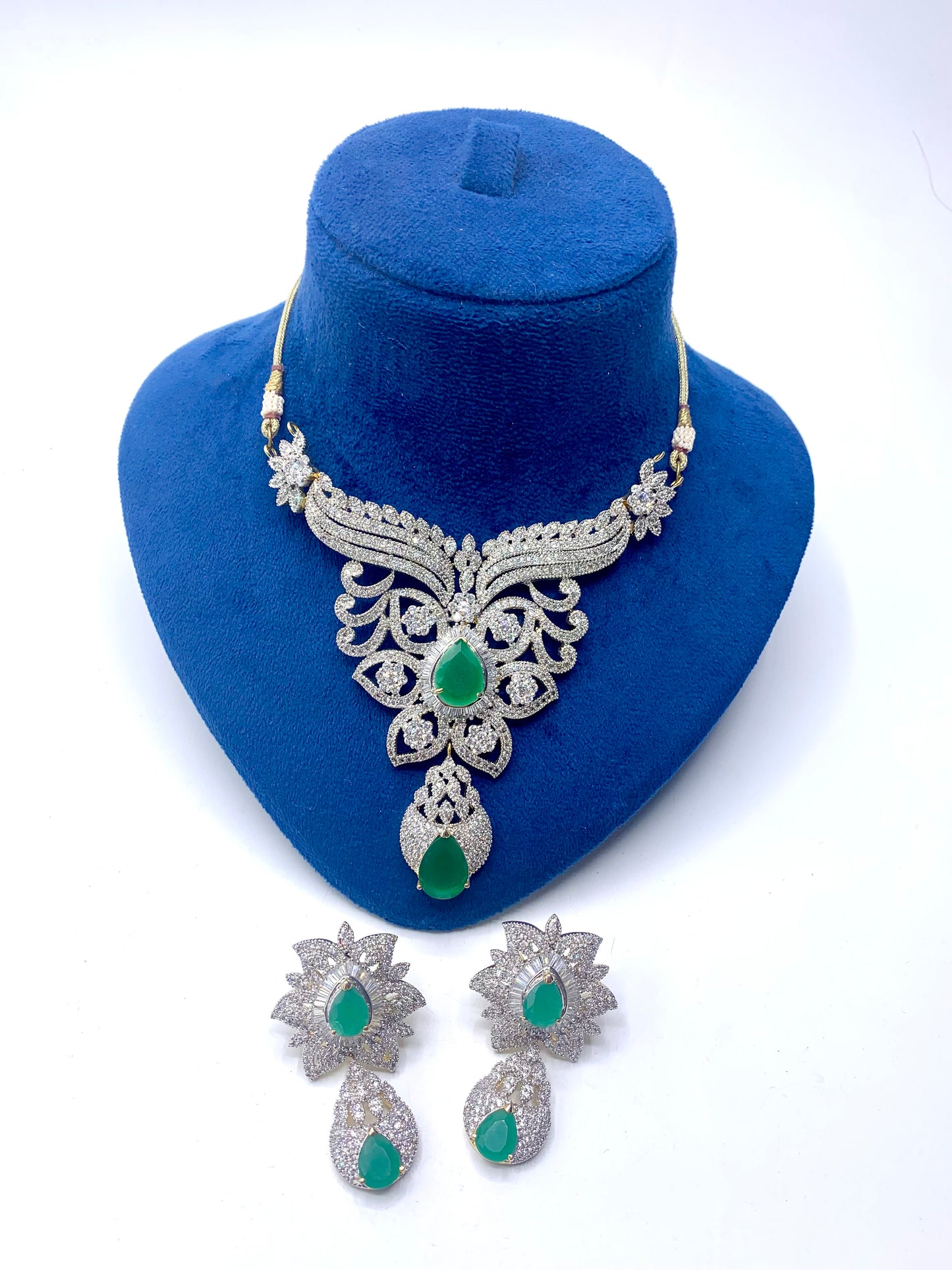 Anvika Necklace Set