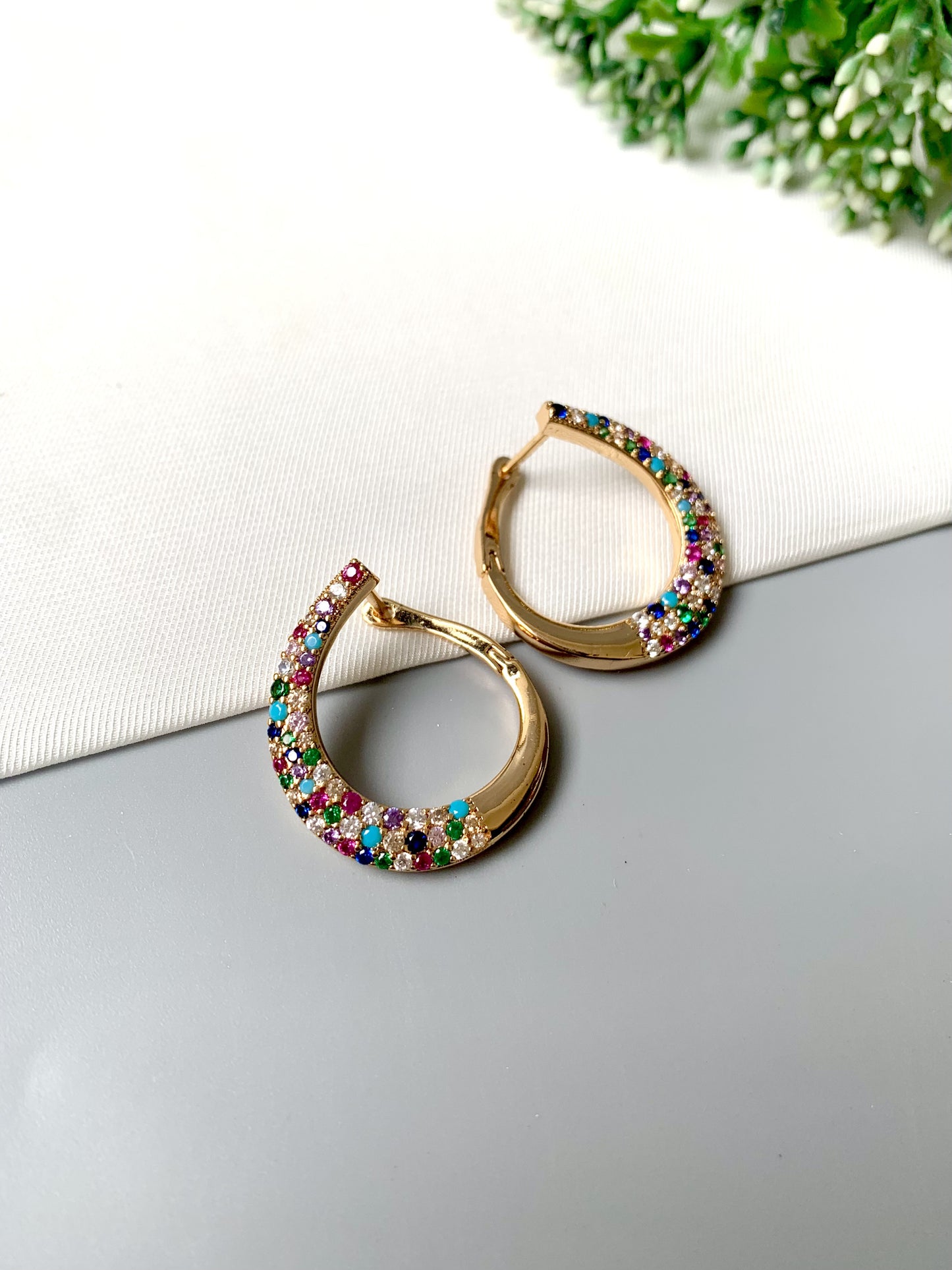 Lunara Hoops