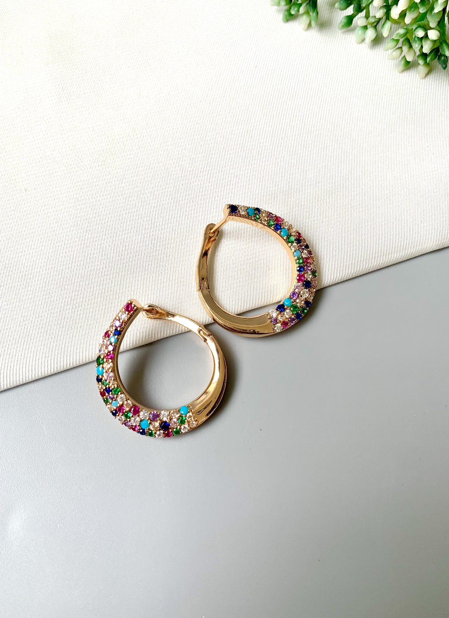 Lunara Hoops