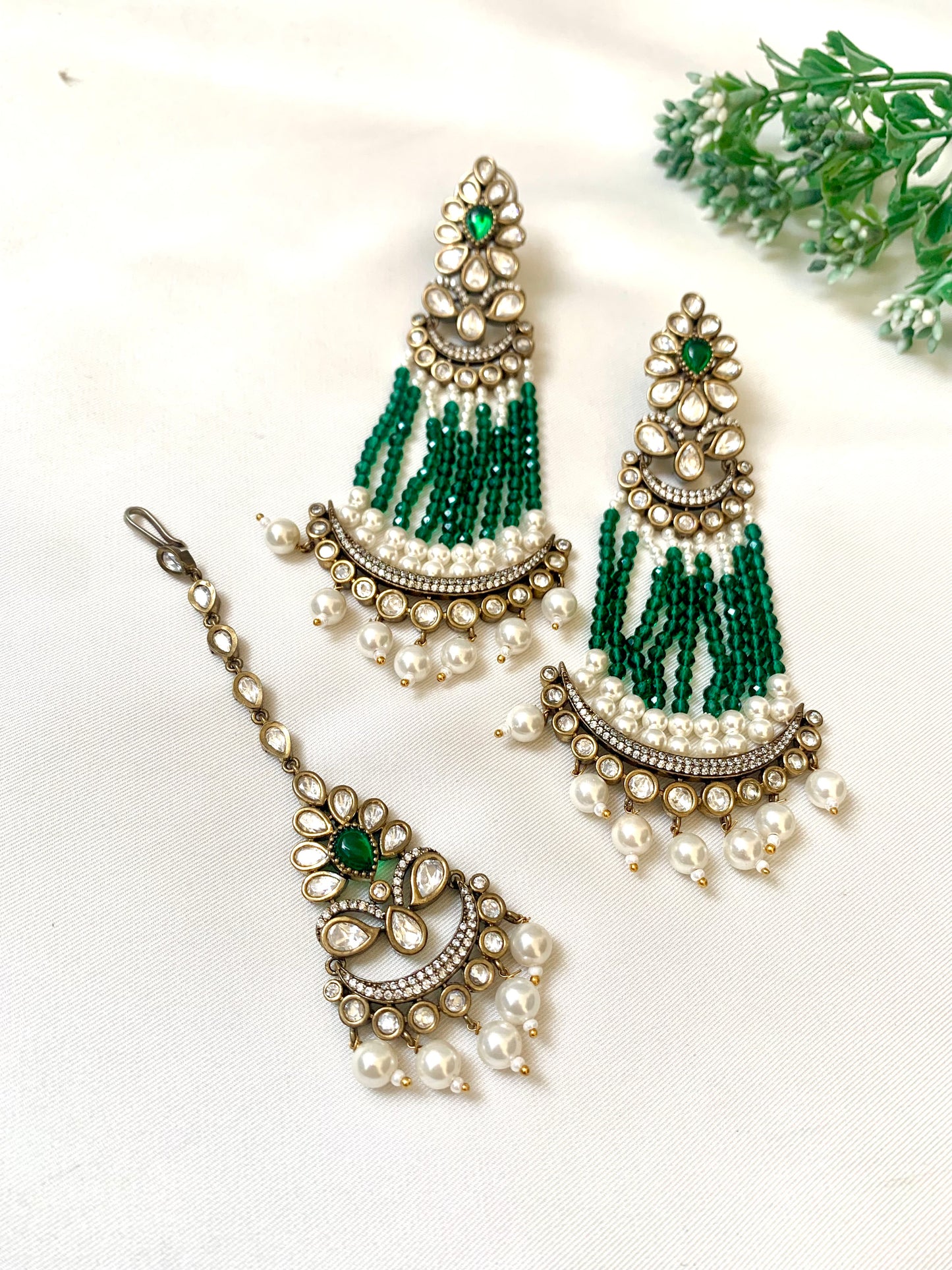 Bridal Jhoomar Earrings in Emerald and Pearls – Zamal Jewels