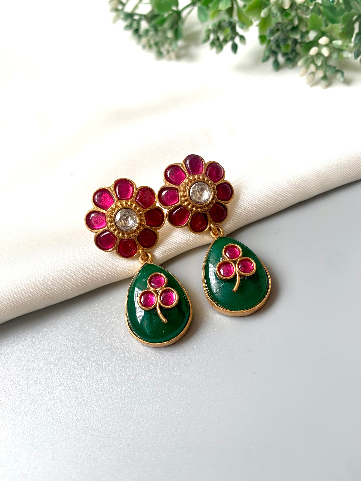 Floral top emerald drop earrings with natural gemstones and antique gold plating – Zamal Jewels