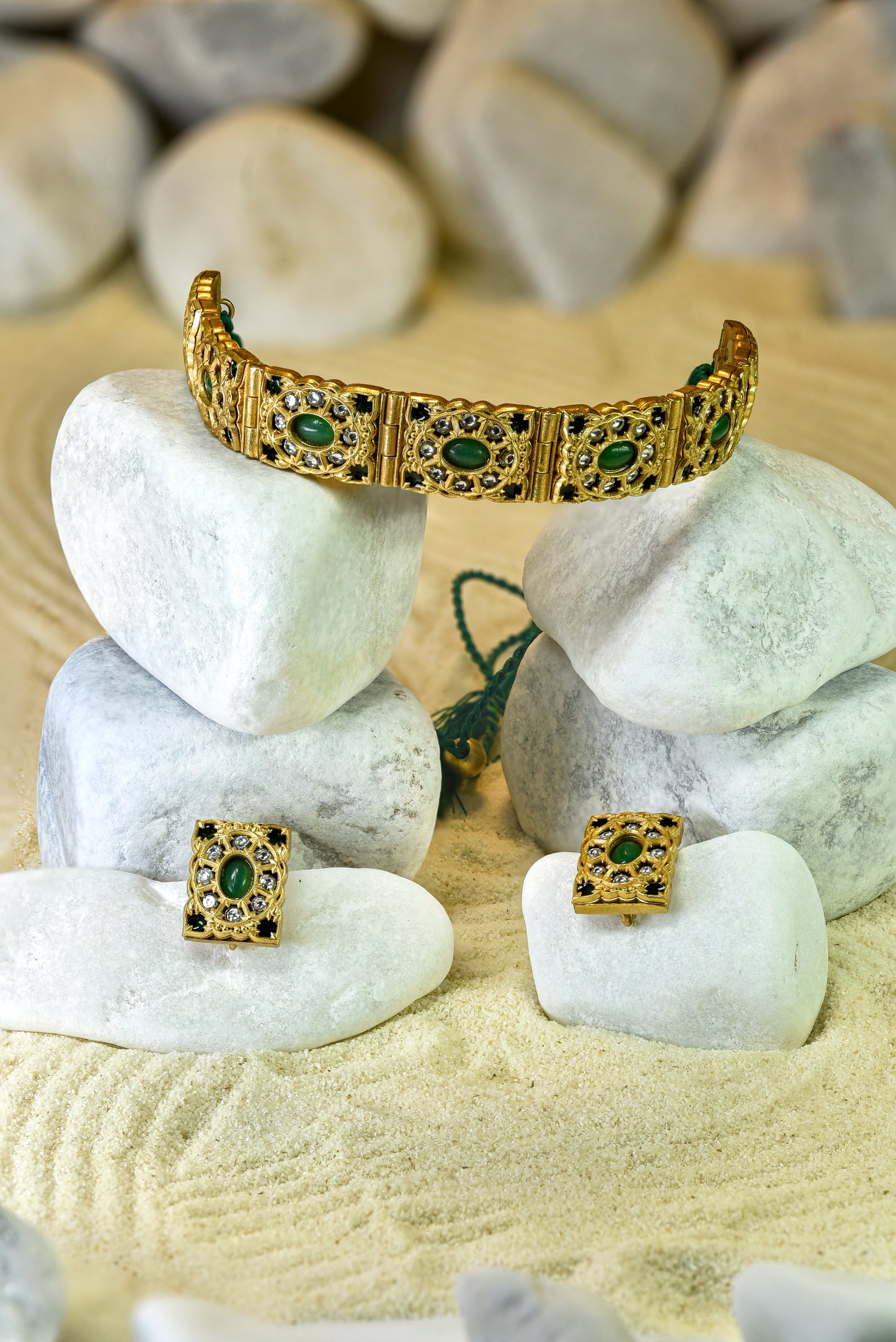 22kt Victorian gold Arika emerald choker with moissanite kundan from Zareen Collection