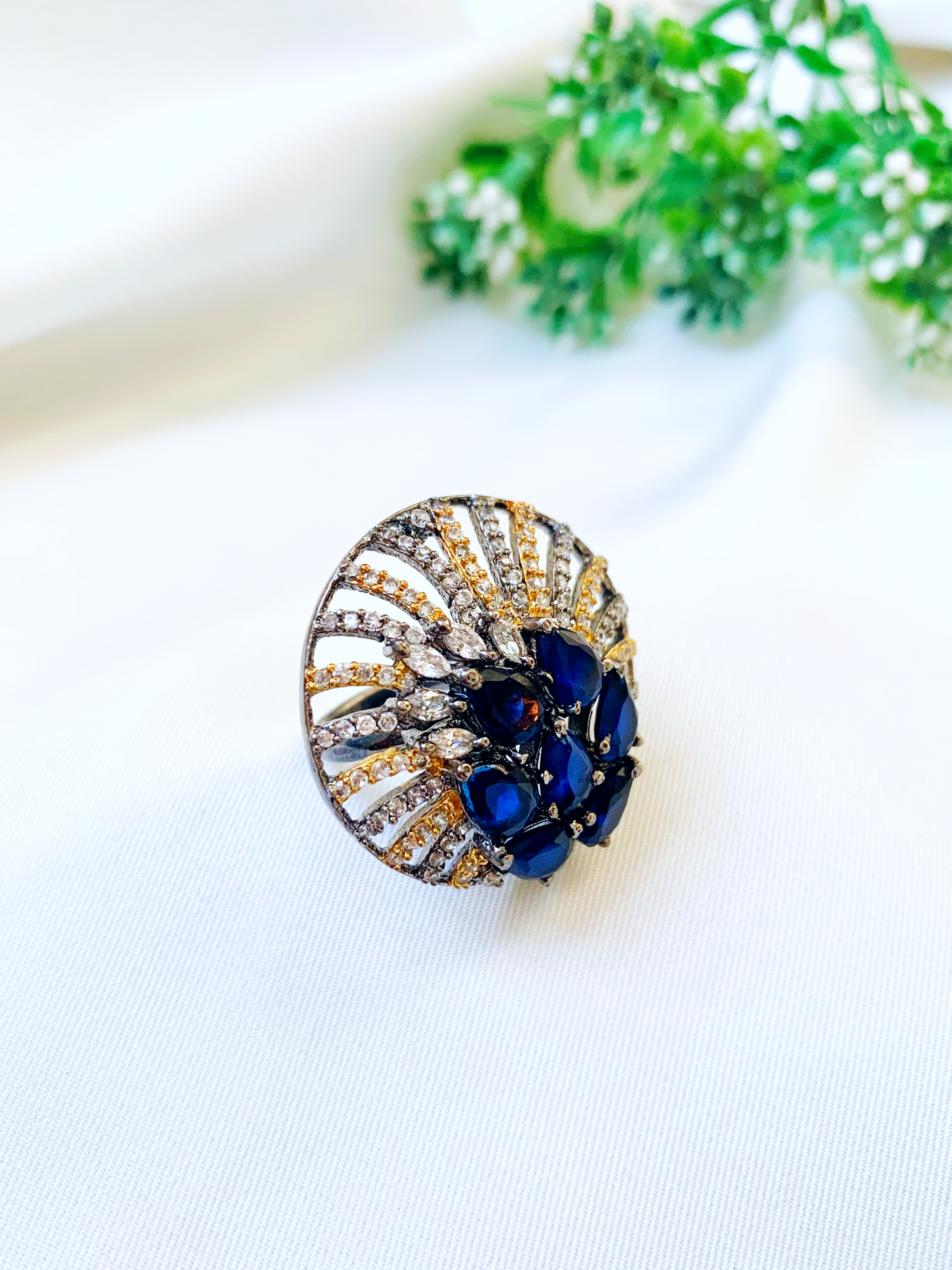 Simona Sapphire Ring