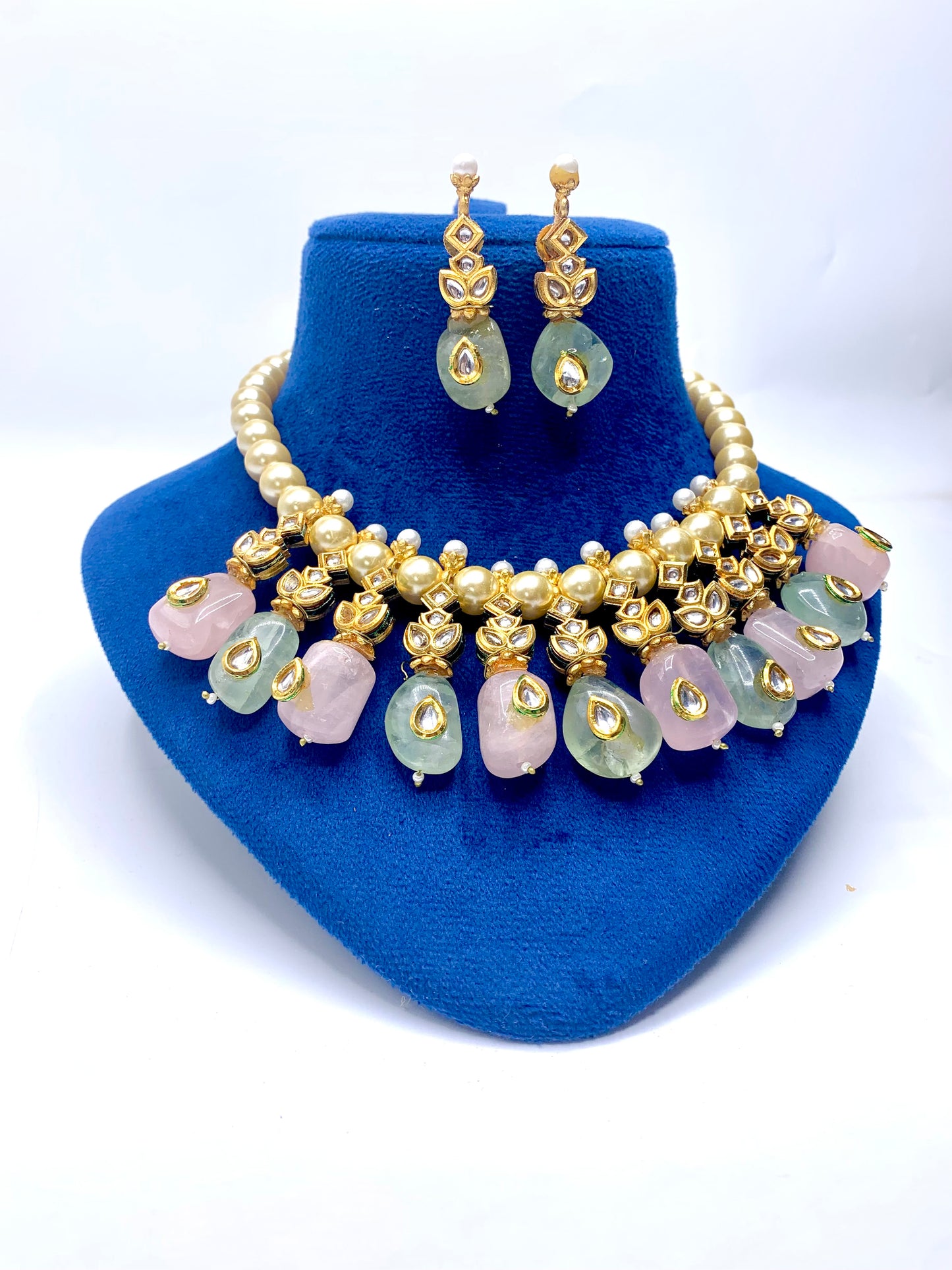 Ananda Necklace Set