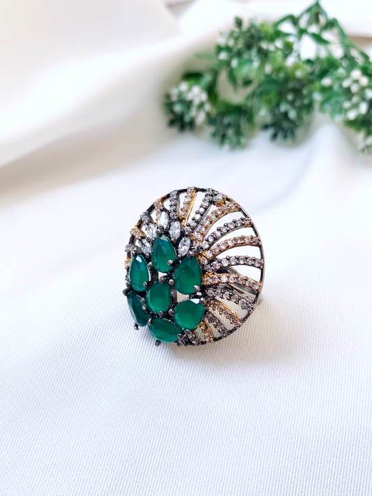 Simona Emerald Ring