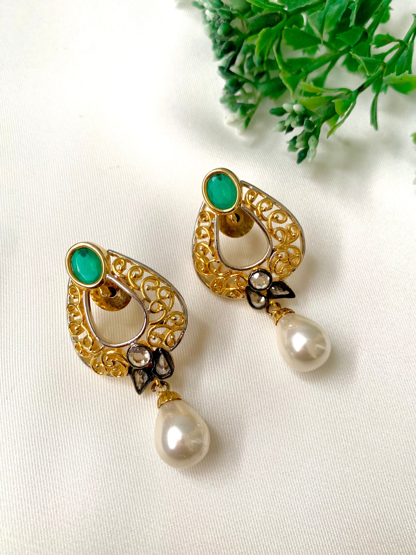 Lamya Earrings