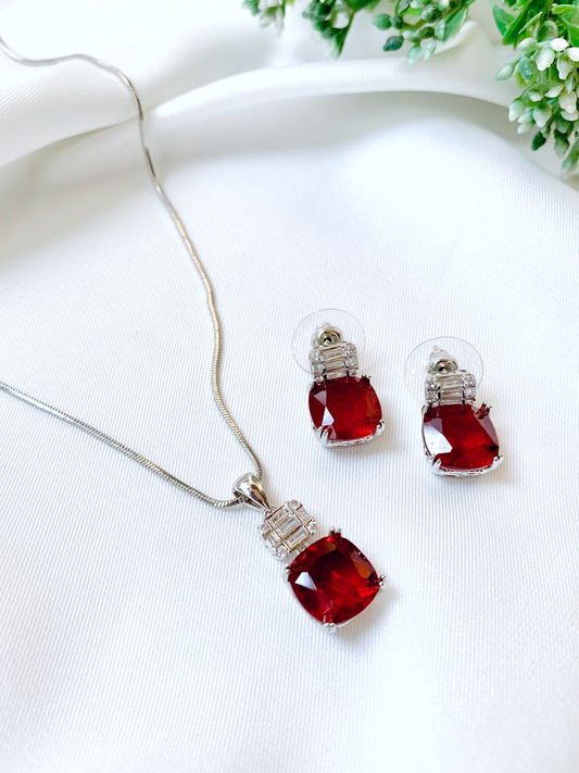 Melody Pendant Set