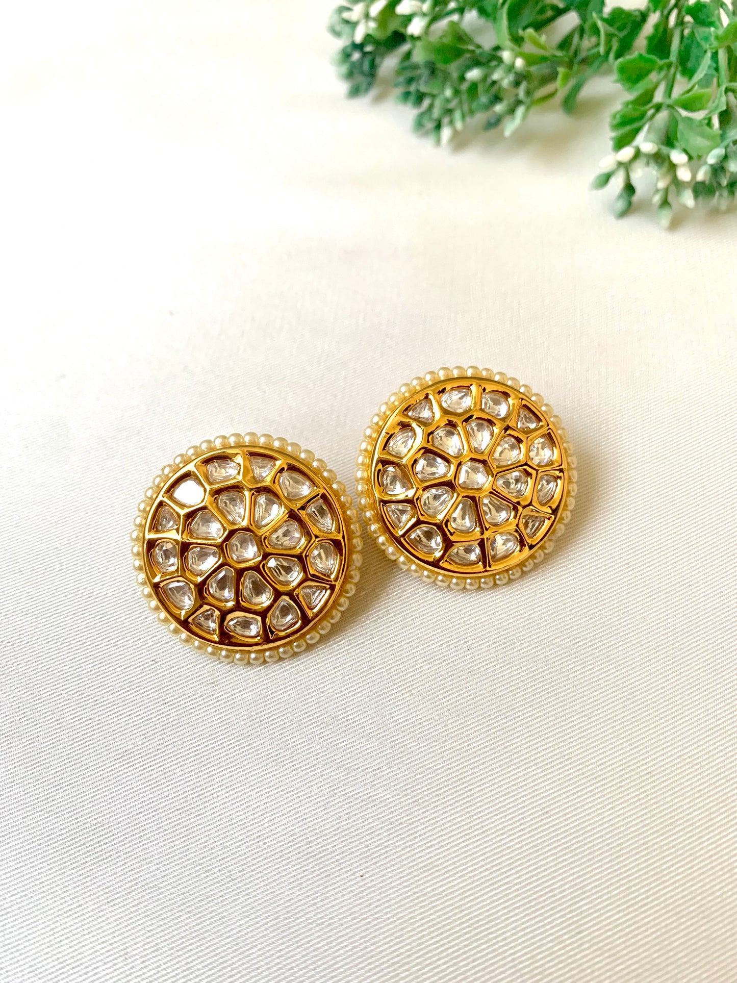 Janiya Studs