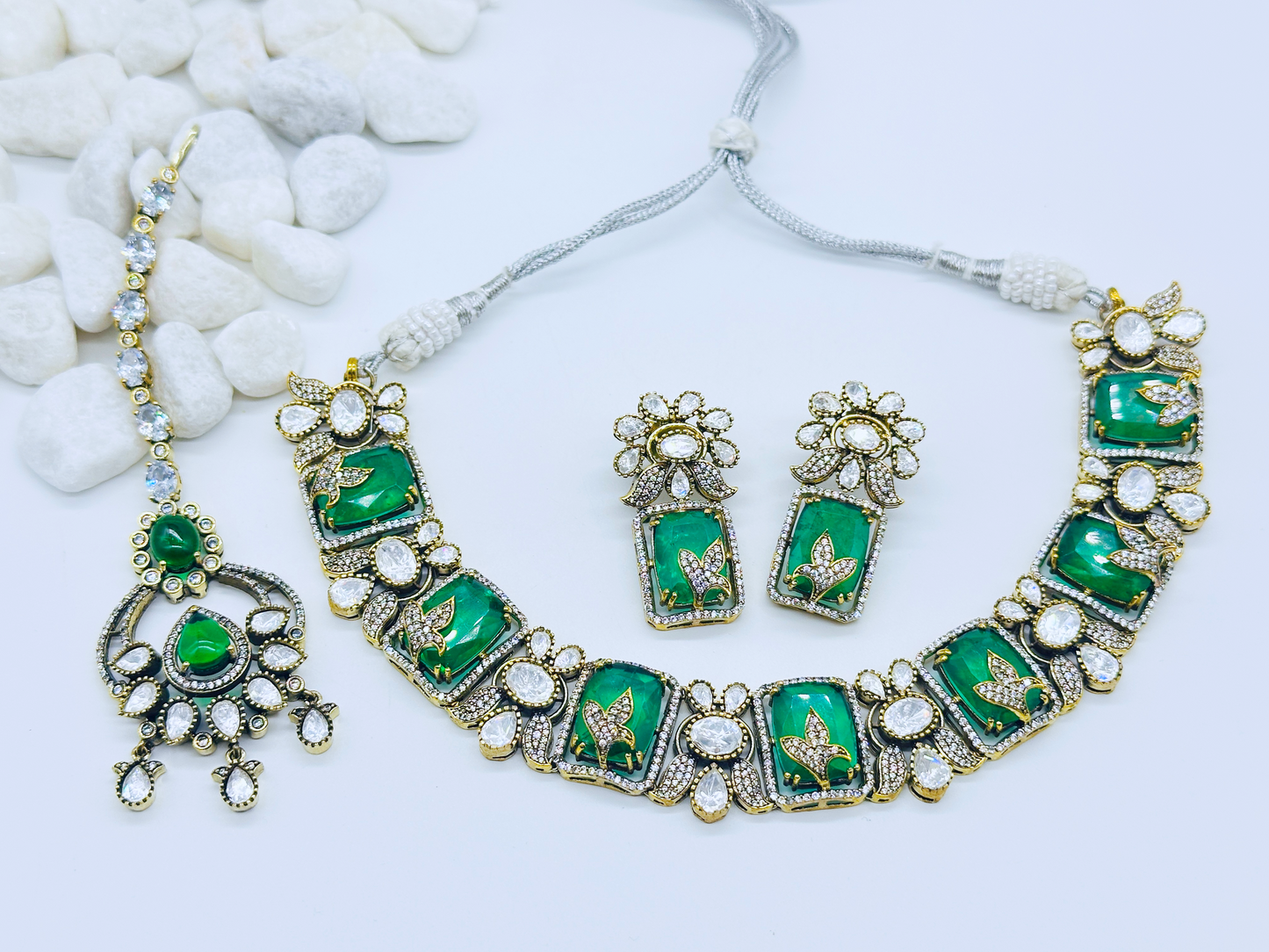 Ganga Necklace Set