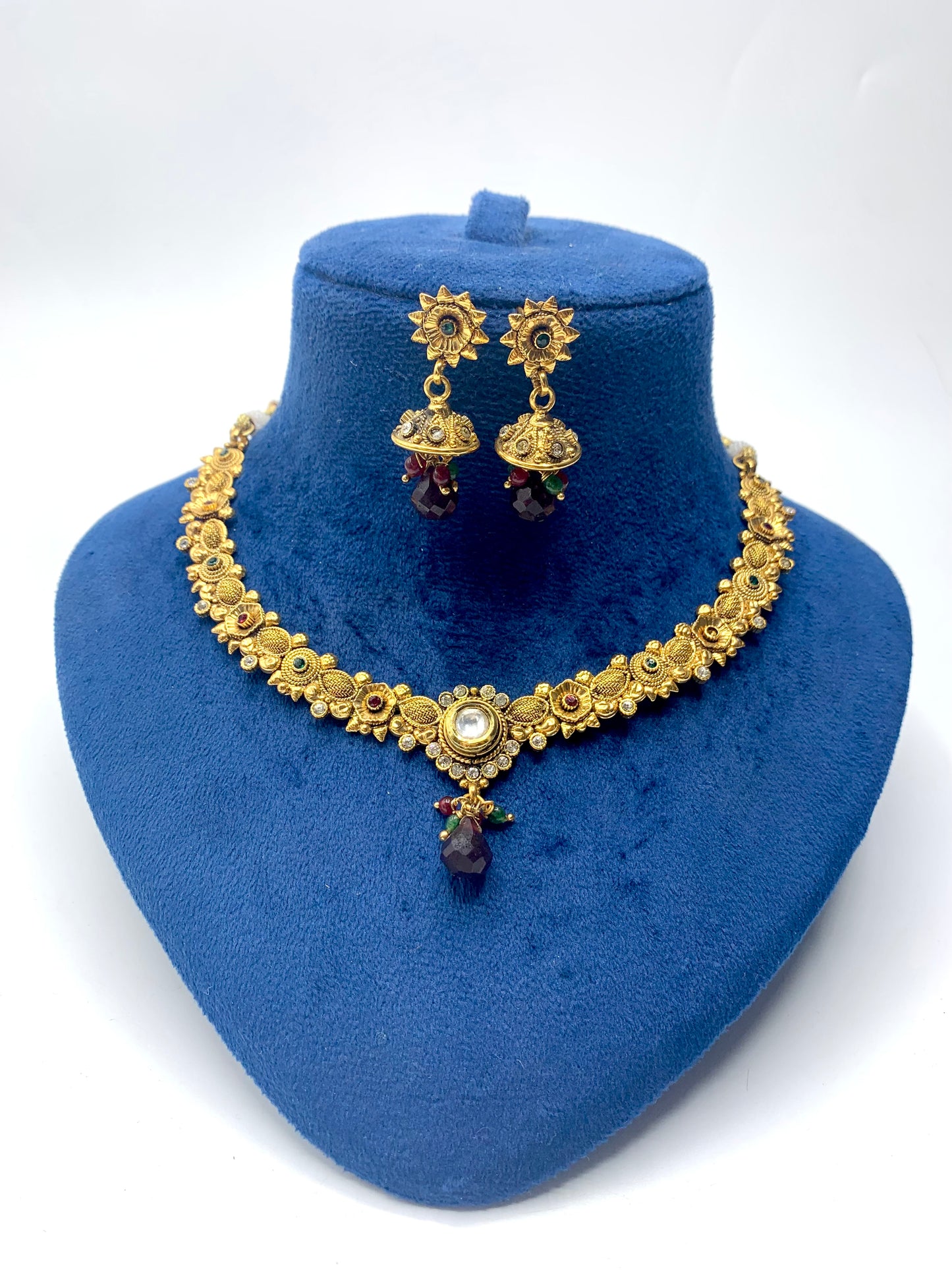 Neena Necklace Set