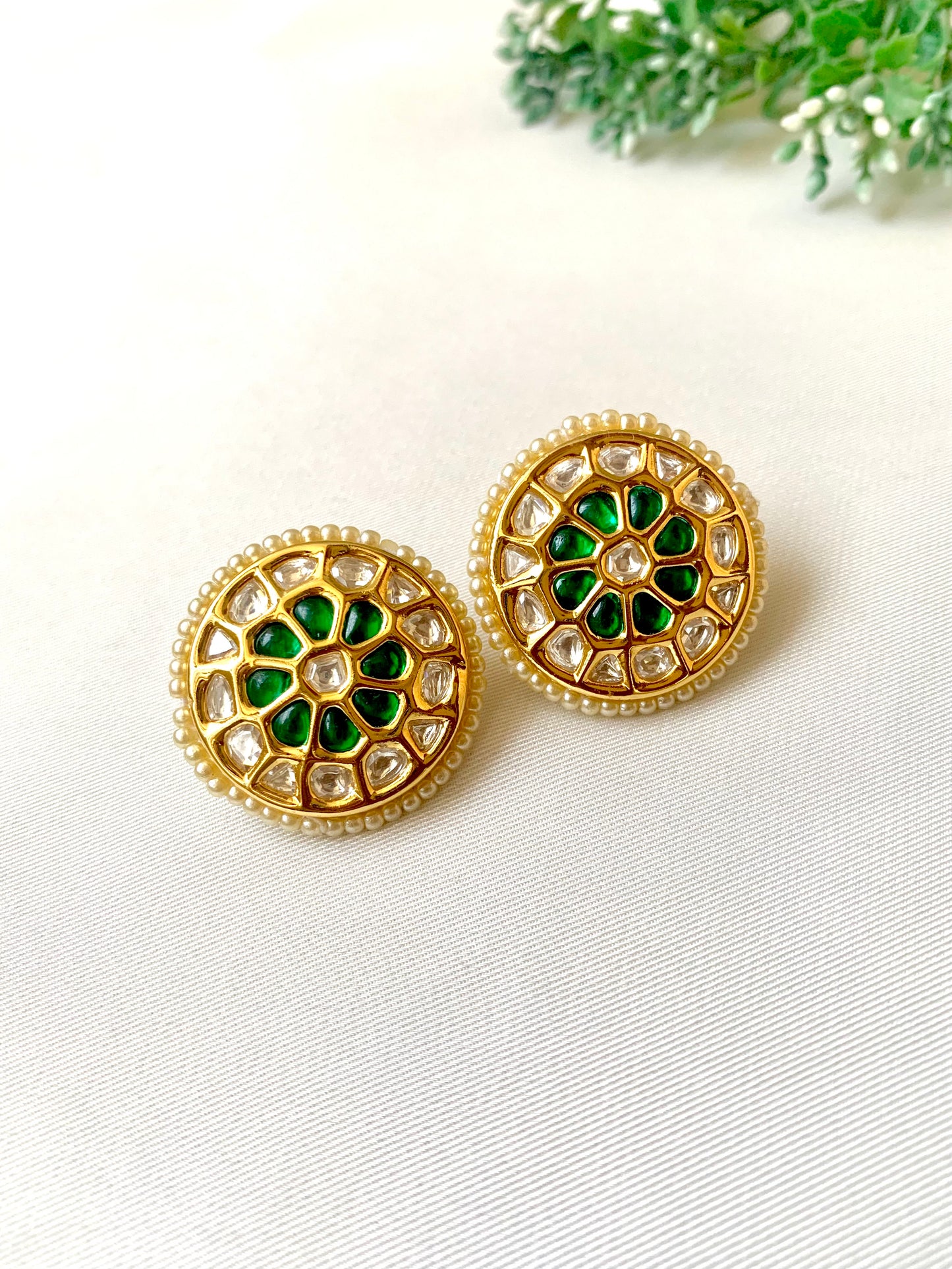 Janiya Studs