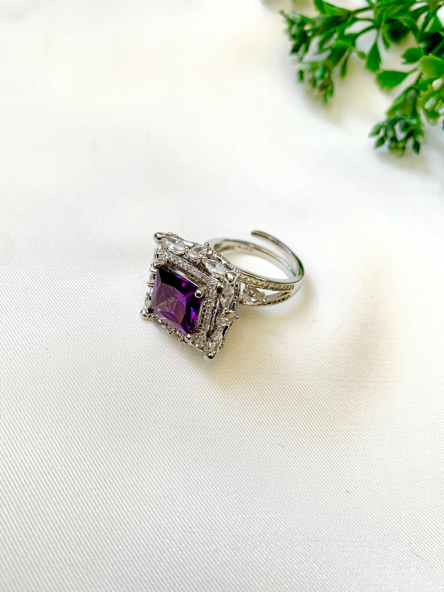 Hana Amethyst