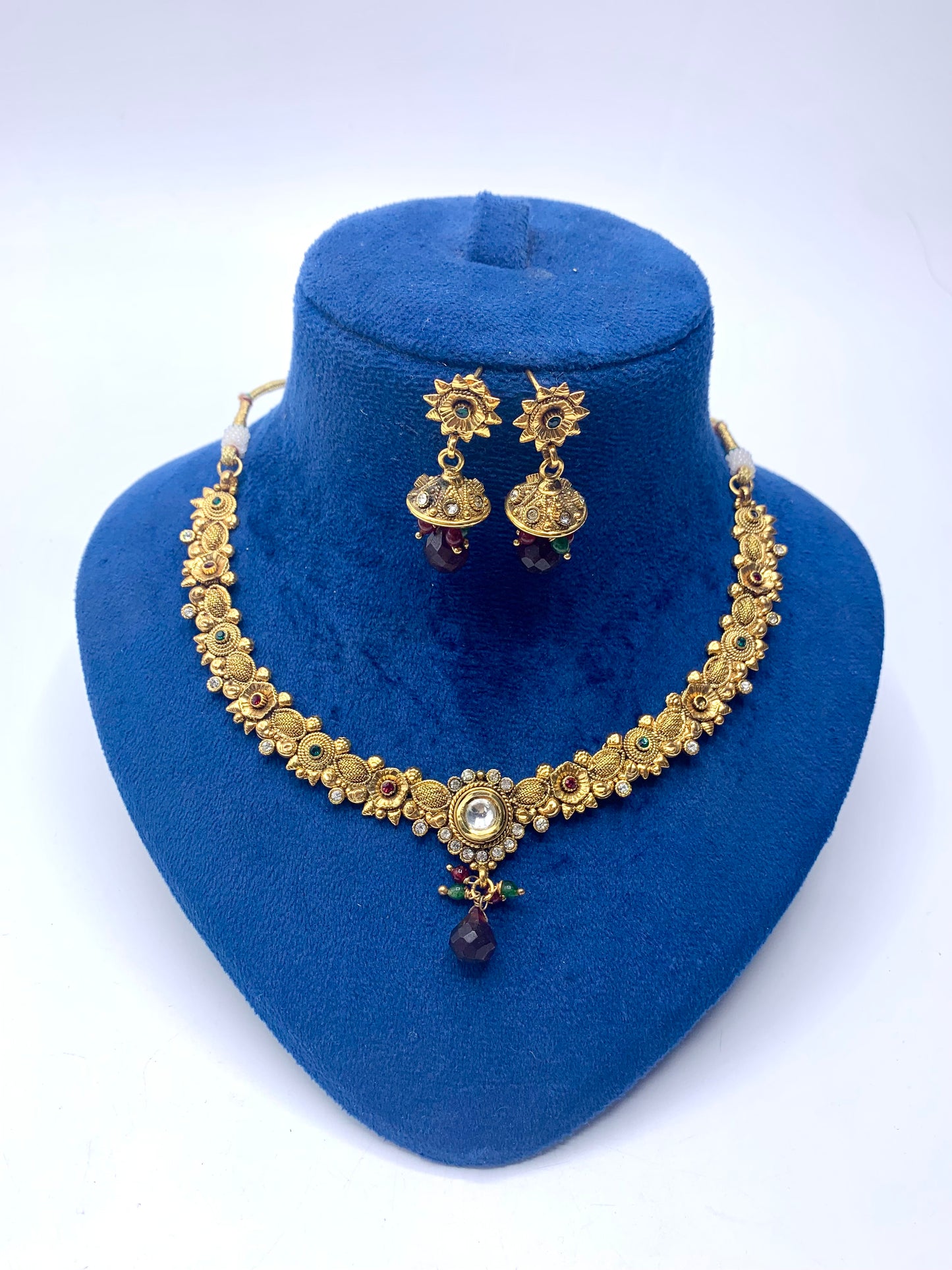 Neena Necklace Set