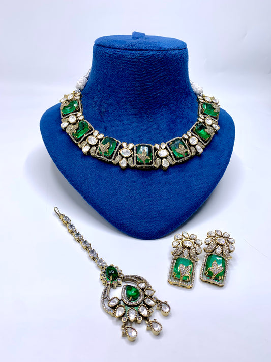 Ganga Necklace Set