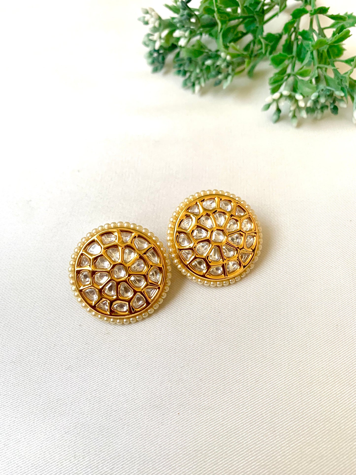 Janiya Studs