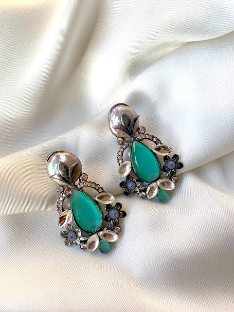 Rawiya Earrings