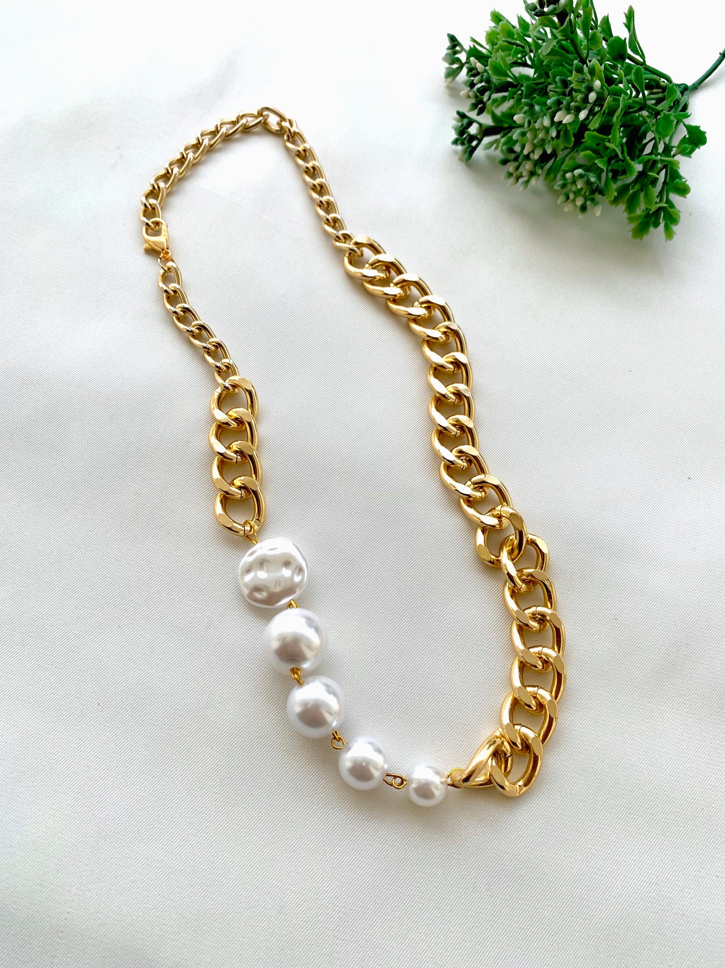 Ingrid handcrafted 22kt gold plated chain featuring a semi-precious Baroque Pearl and semi-precious Pearls