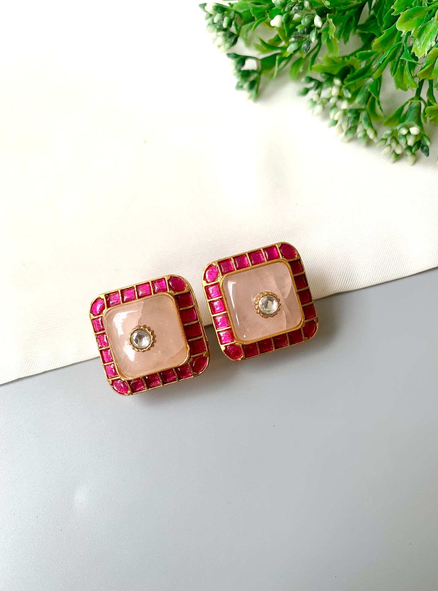 Ruvina Studs