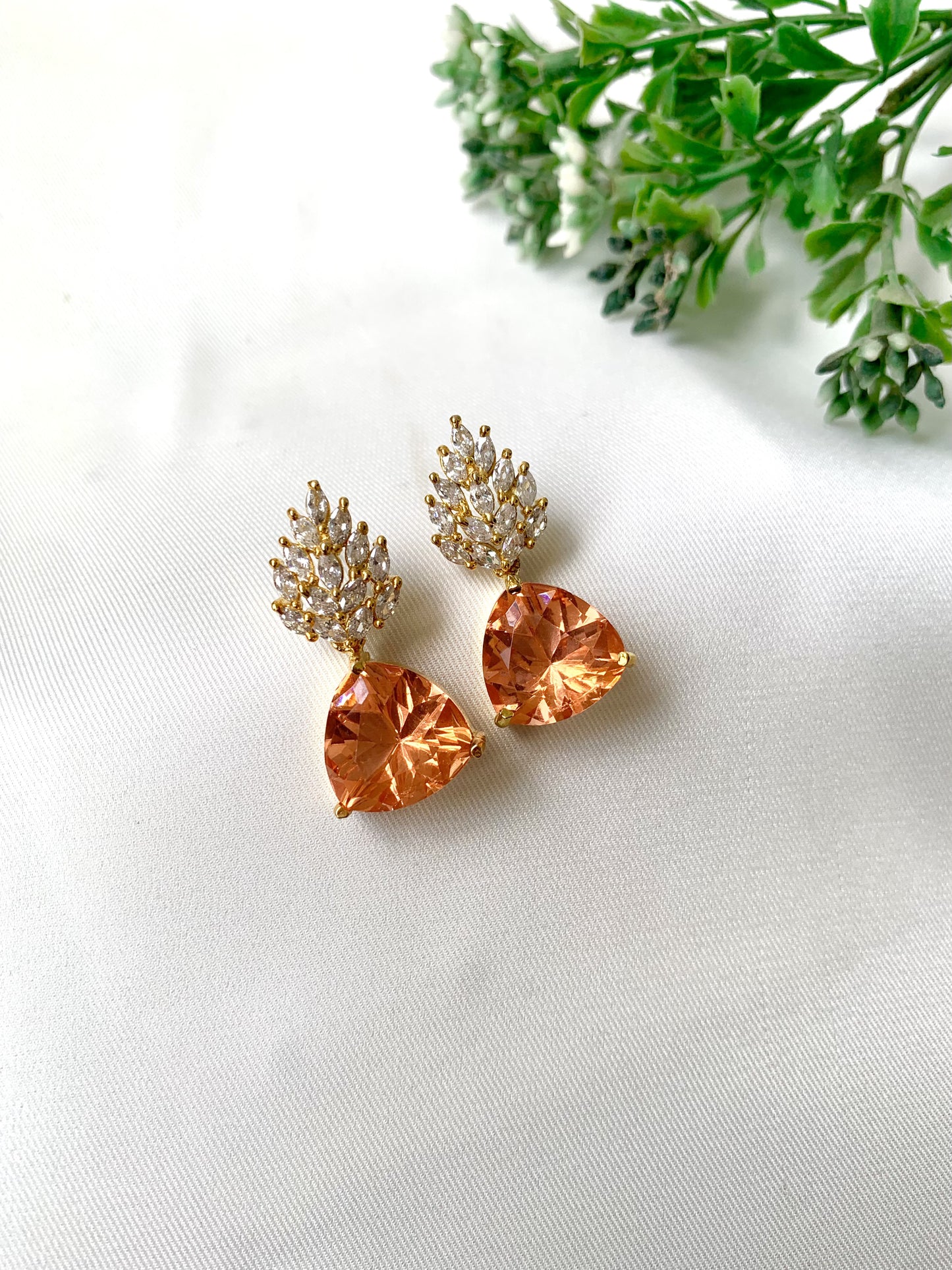 Zamal Jewels Auraya Drop Earrings – champagne varian