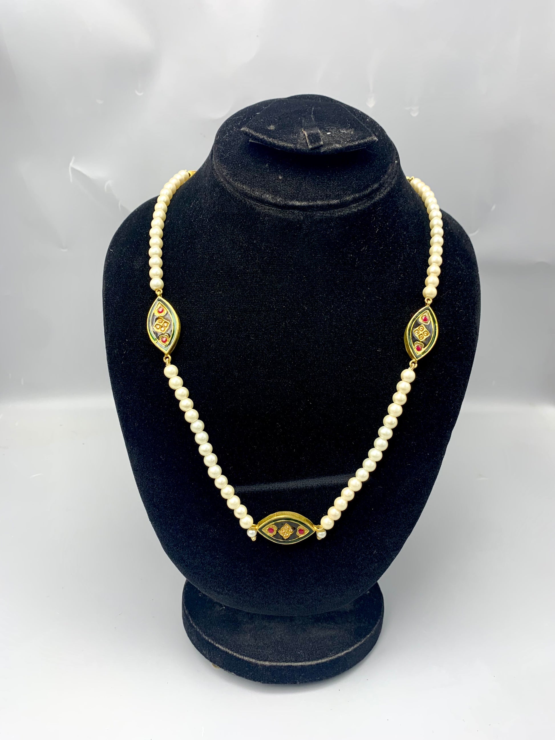 Diya handcrafted 22kt gold plated maala with kundan and semi precious pearls