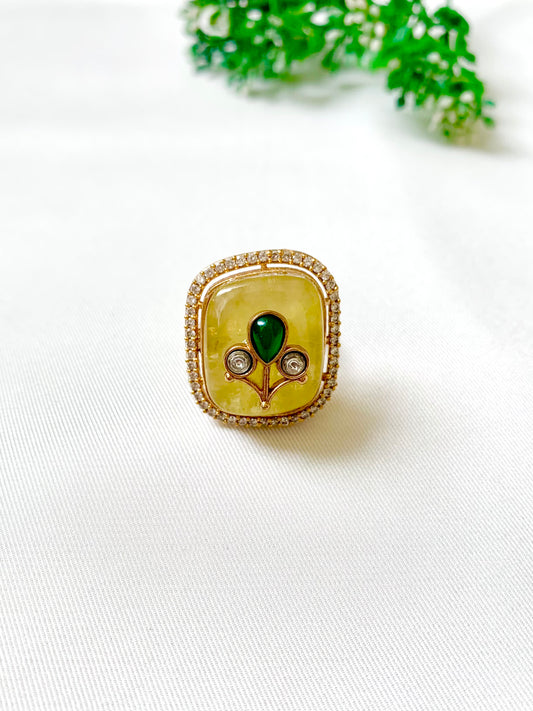 Fiza Ring in Citrine with Emerald and Kundan stones – front view