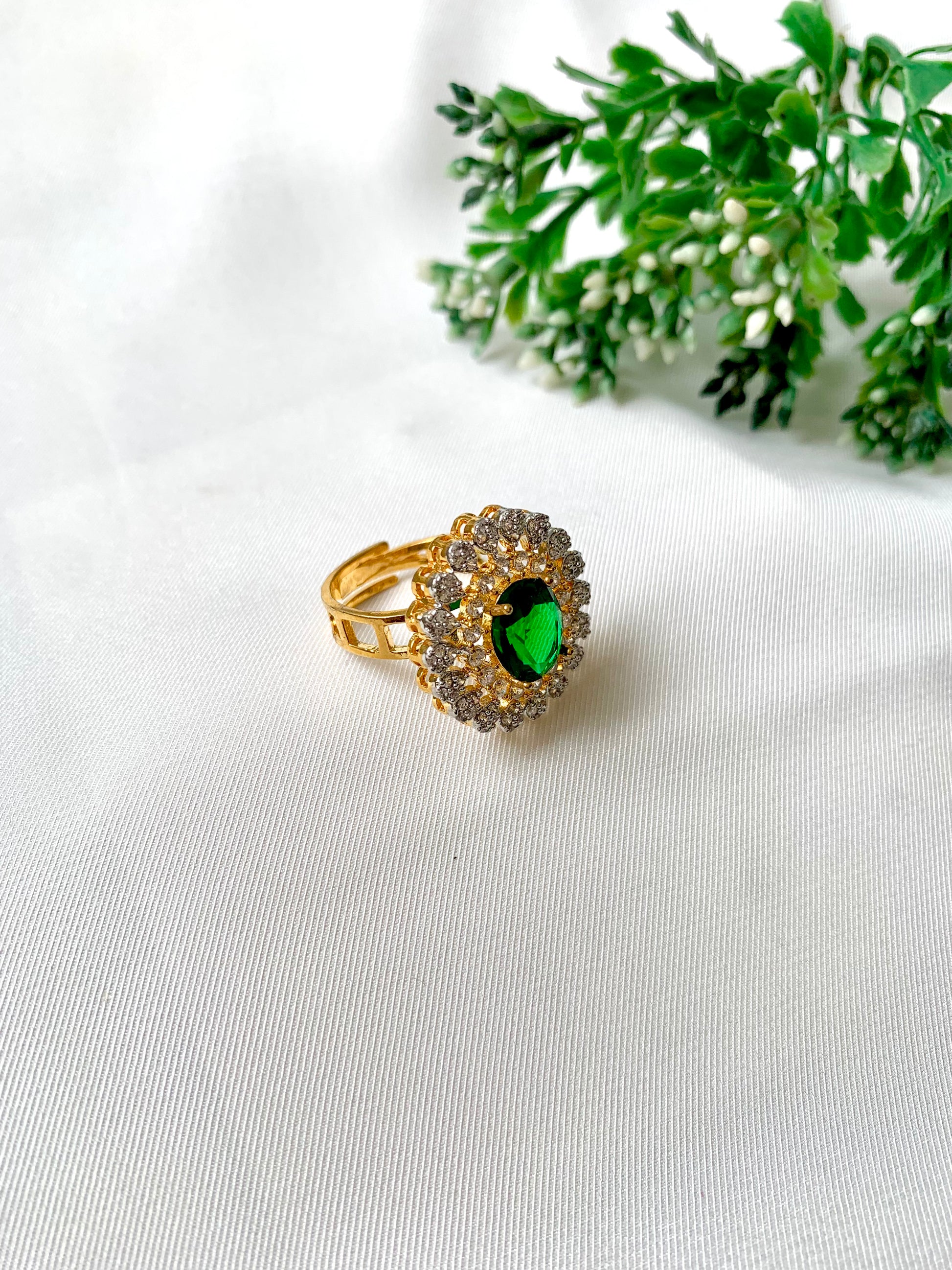 Janice Ring Hydro Emerald Variant - angled close-up