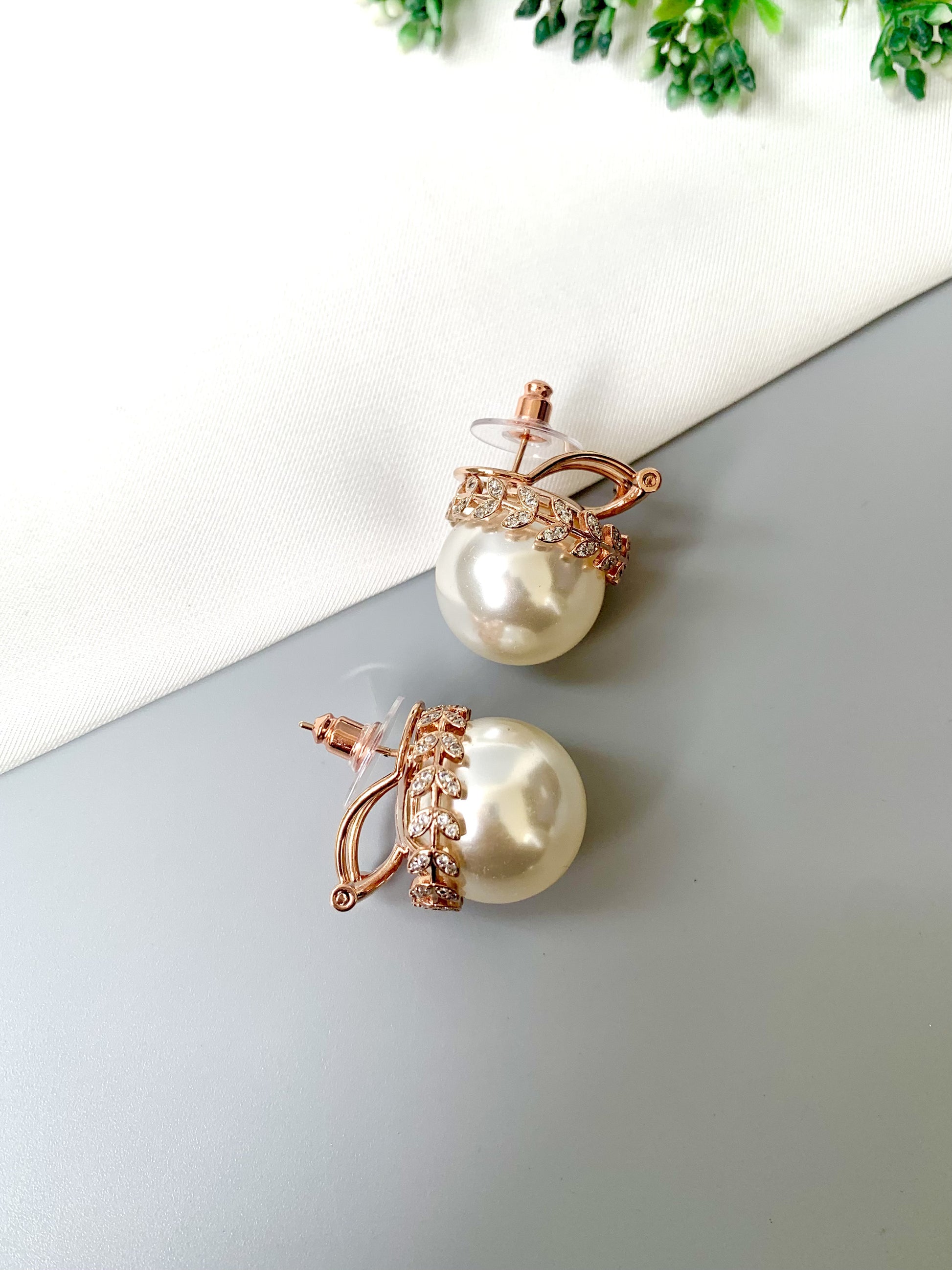 Zamal Jewels Kaia Earrings with Semi-Precious Pearl in Rose Gold Plating and American Diamonds