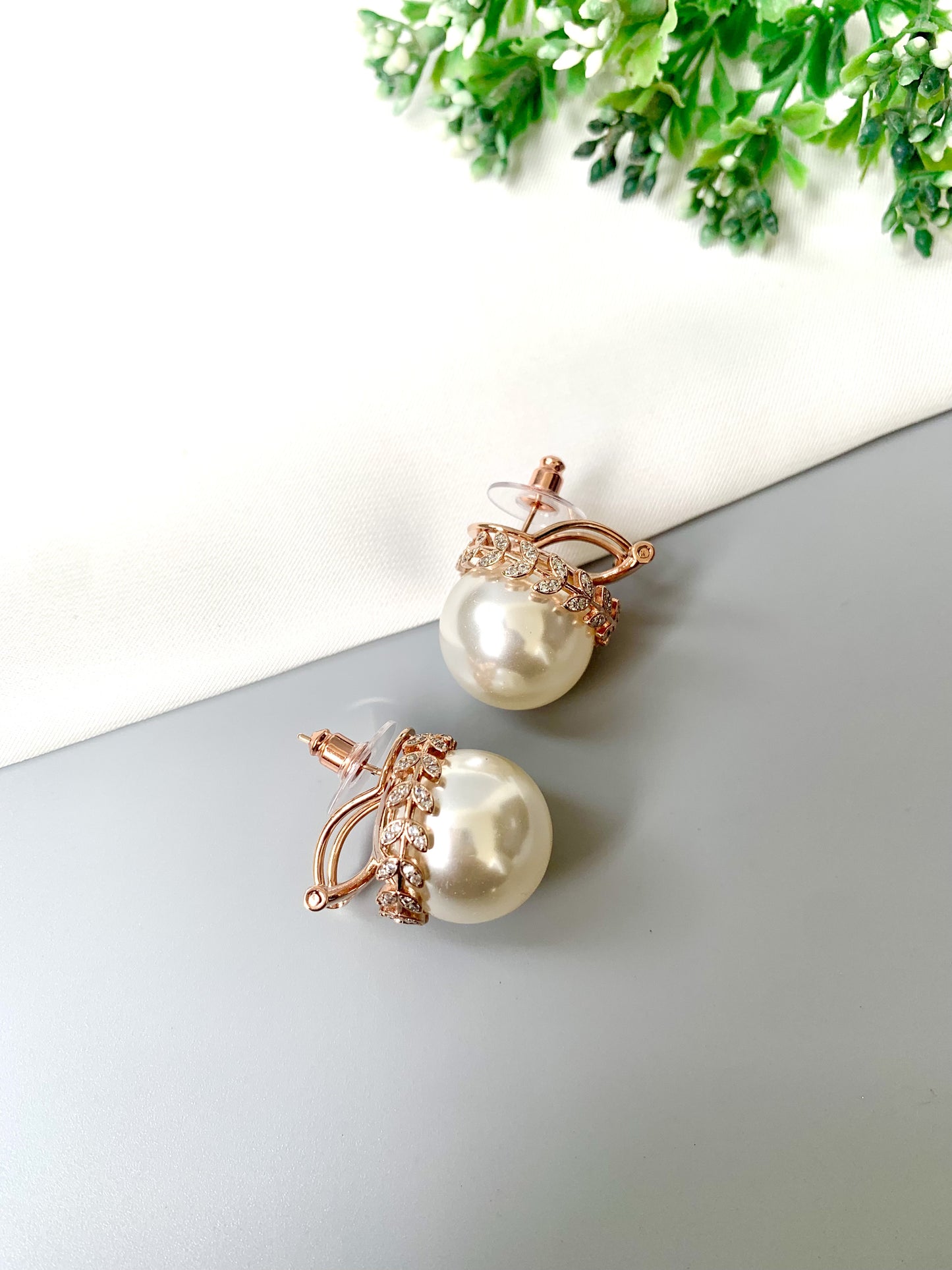 Zamal Jewels Kaia Earrings with Semi-Precious Pearl in Rose Gold Plating and American Diamonds