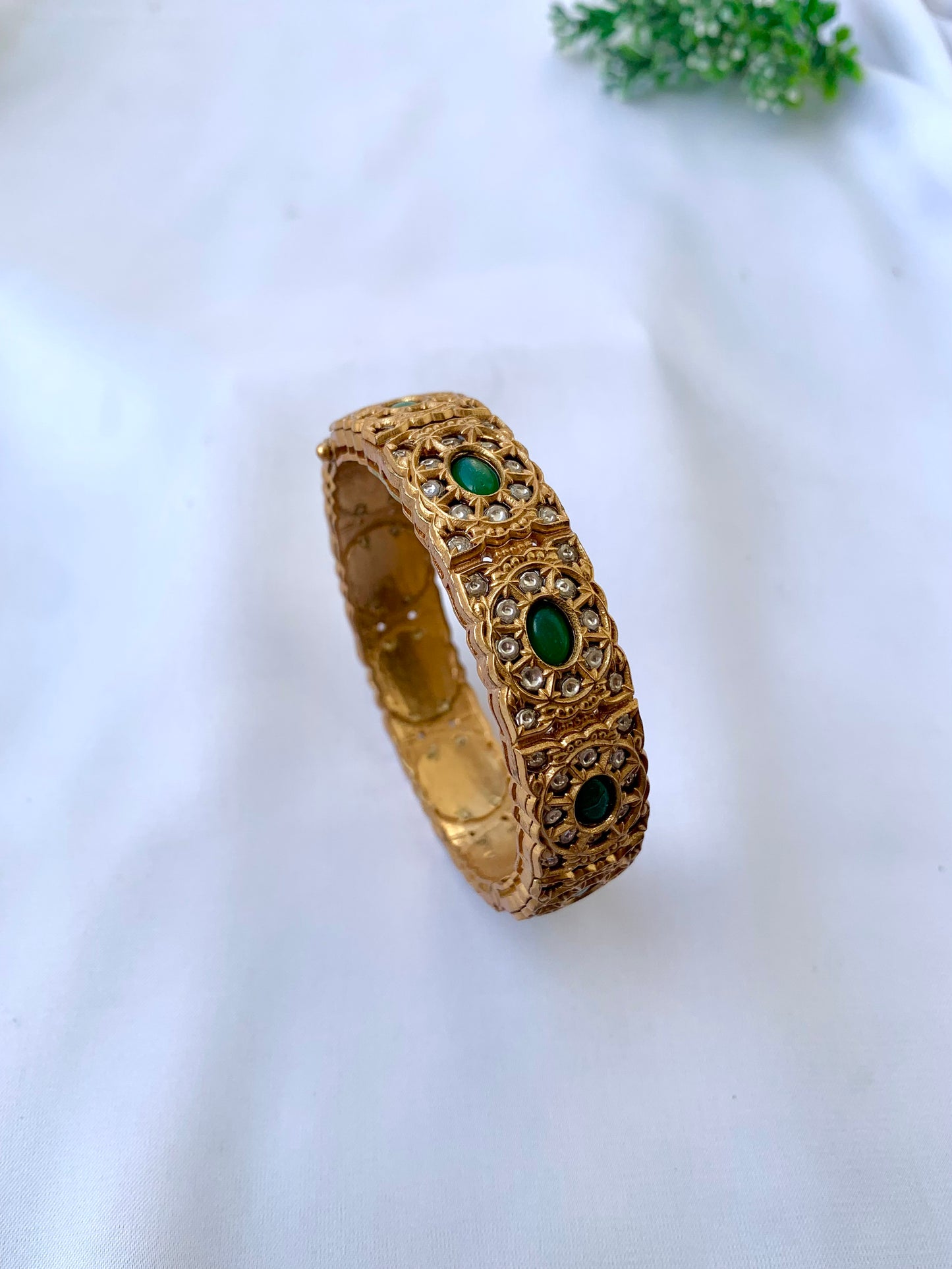 Nazaha emerald moissanite kundan bangle in victorian gold plating with openable screw design