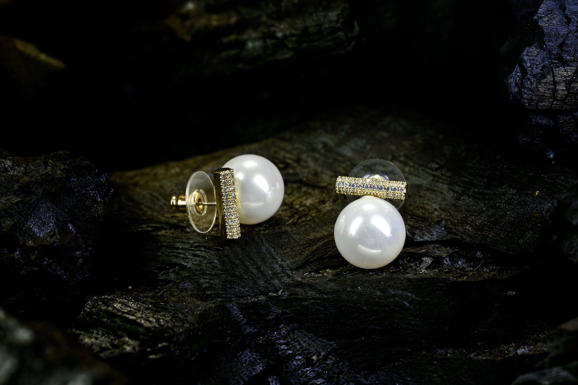 Gold-plated pearl drop studs with vertical diamond bar detailing – Zamal Jewels