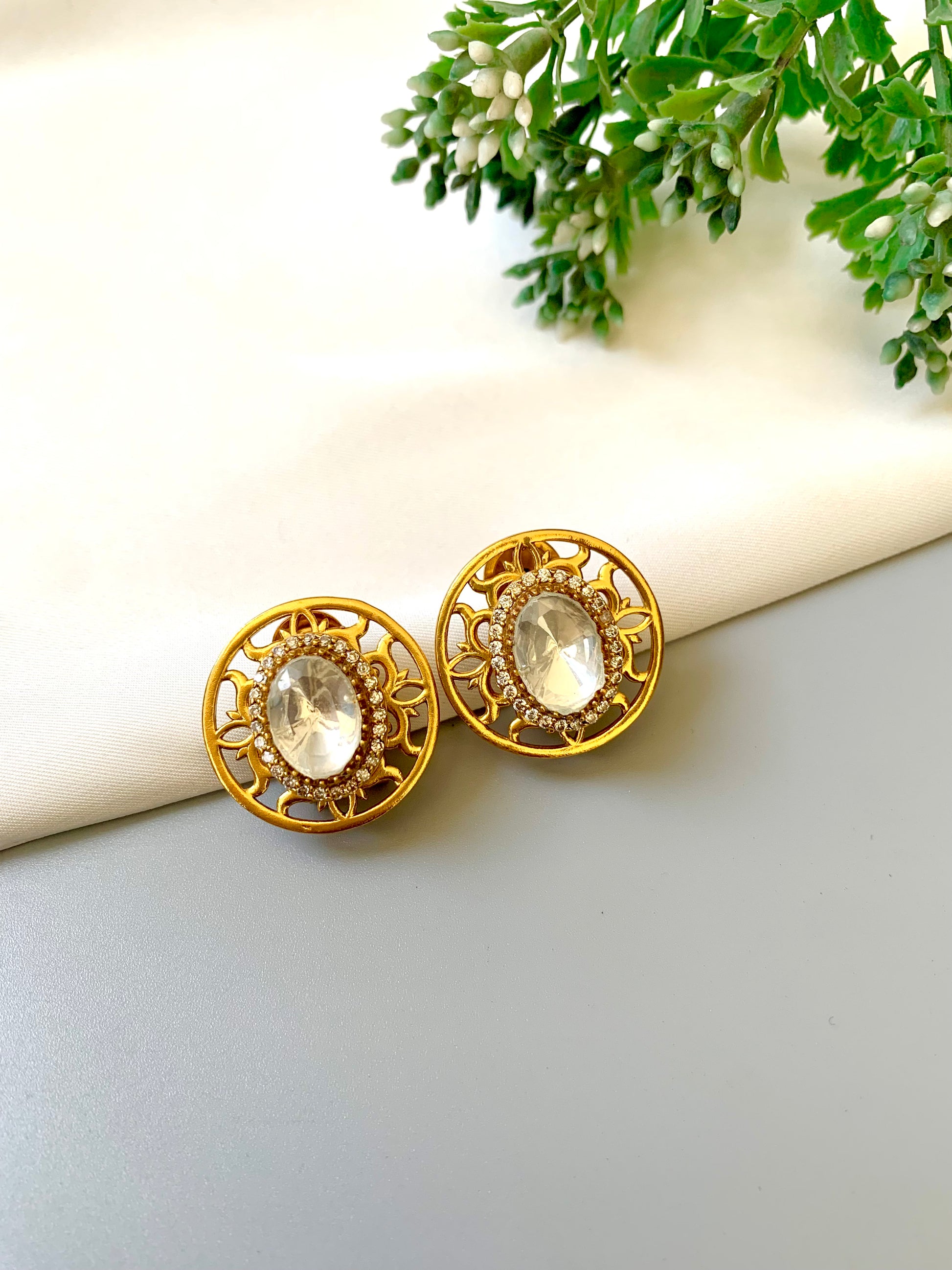 Runjhun 22kt gold plated studs with moissanite kundan and American diamonds