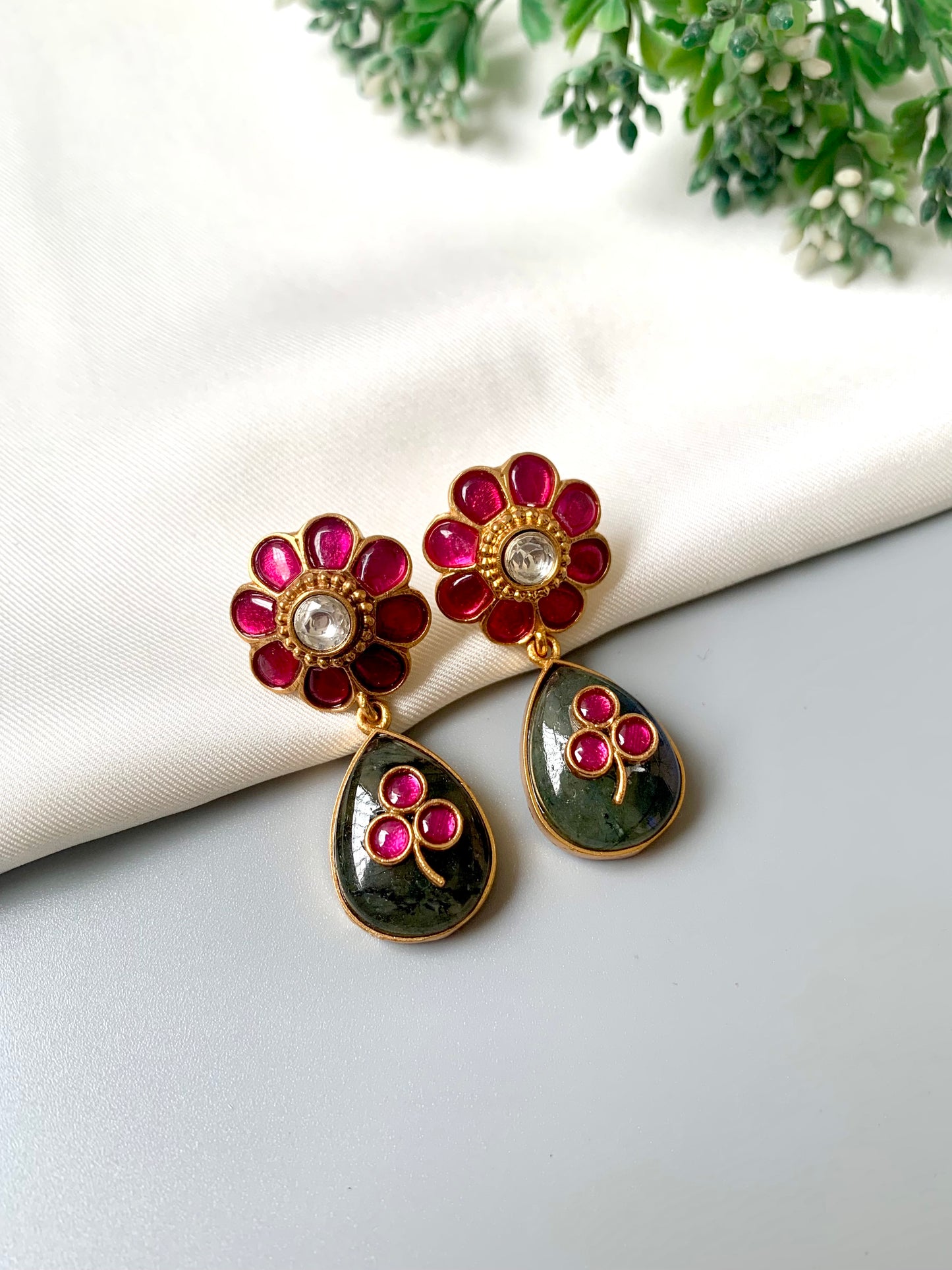 Roma Earrings with Jade, Ruby and Polki Kundan in 22kt Victorian Gold – Zamal Jewels